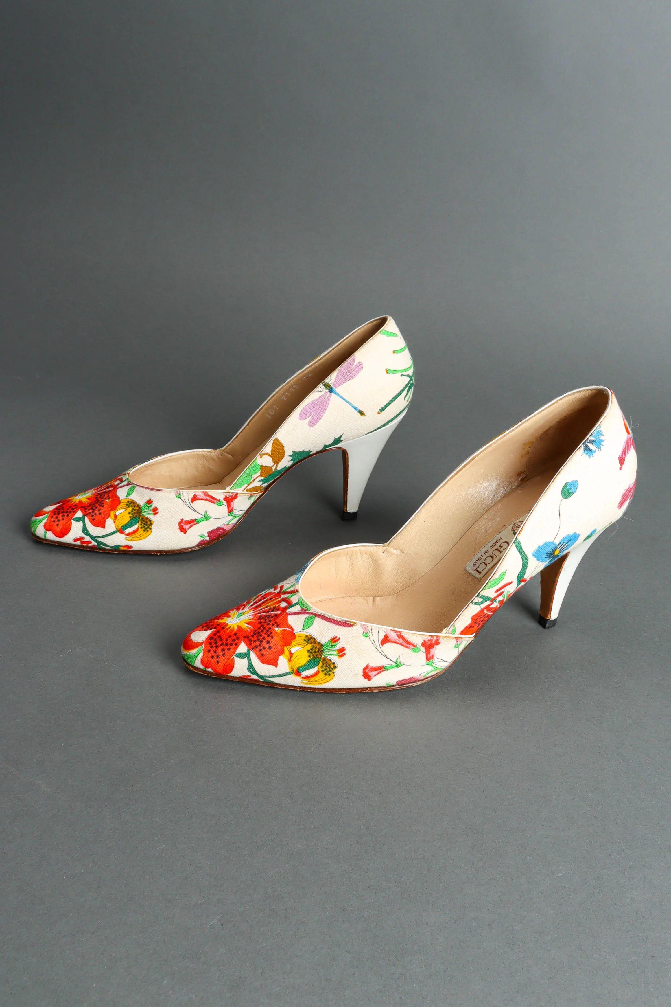 1980s Flora White Heels - Image 4