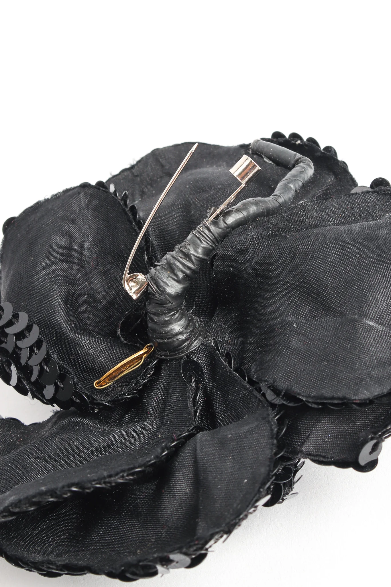 1985 Black Sequin Camellia Flower Pin - Image 9