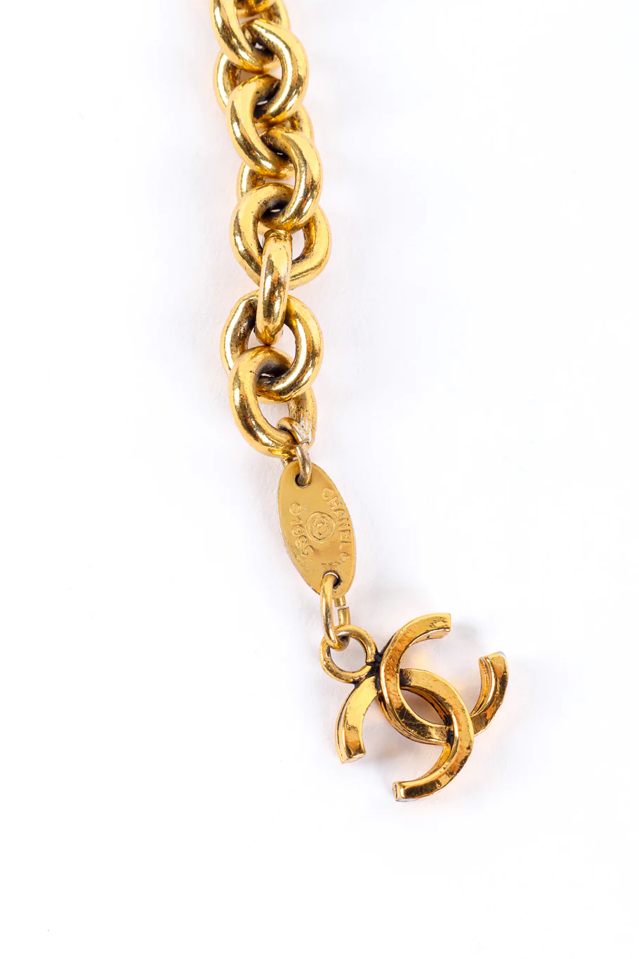 1985 Gripoix Medallion Chain Belt - Image 9