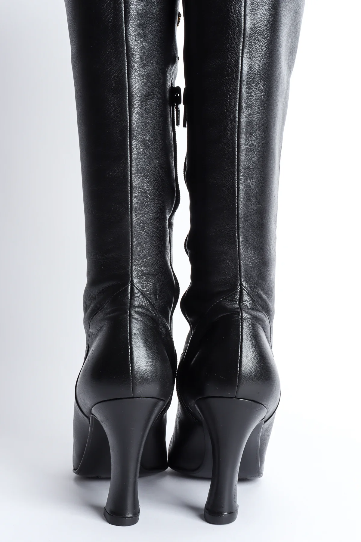 1993 A/W Medusa Emblem Grunge Boot - Image 7