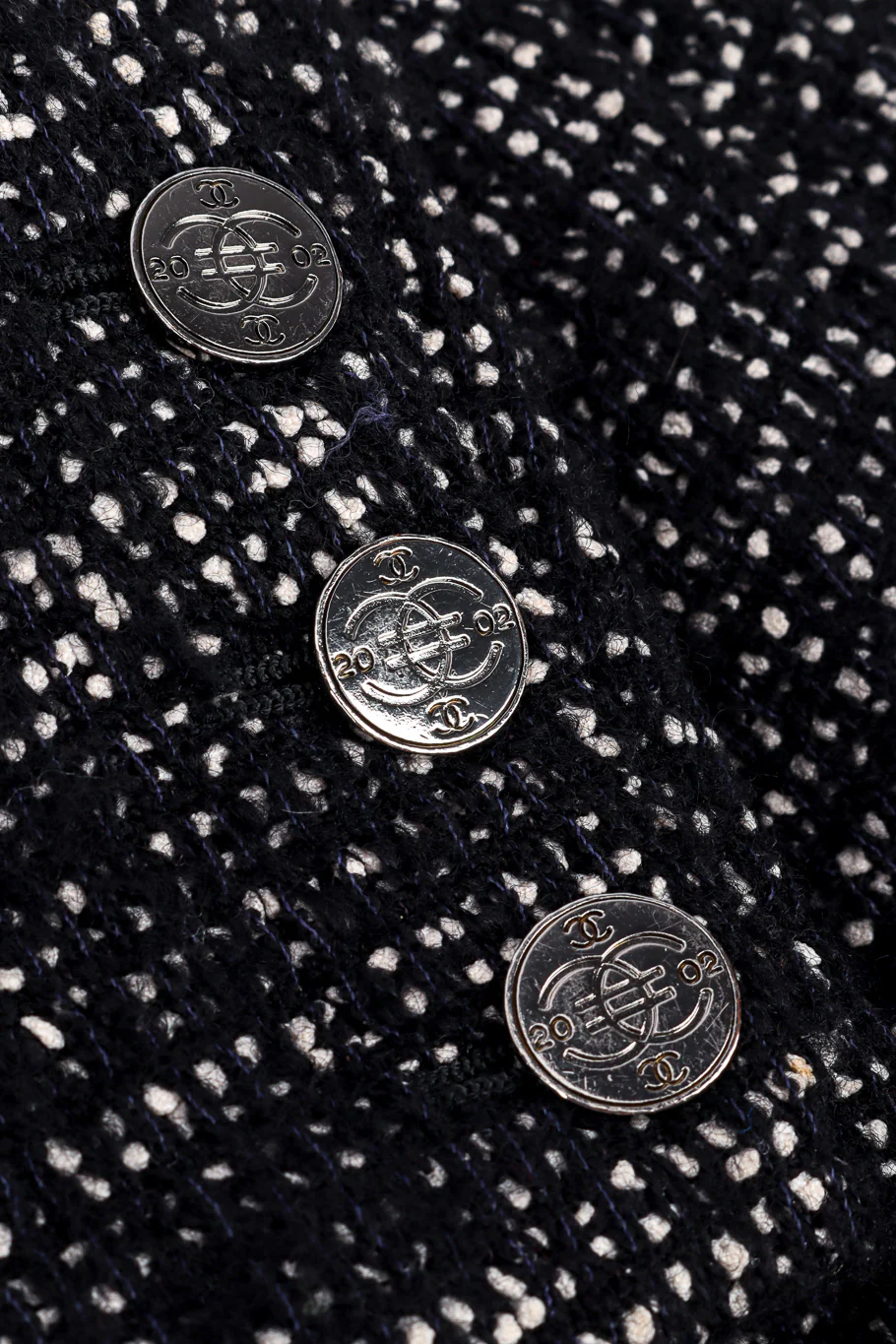 2002 F/W Bouclé Tweed Jacket & Skirt Set - Image 10