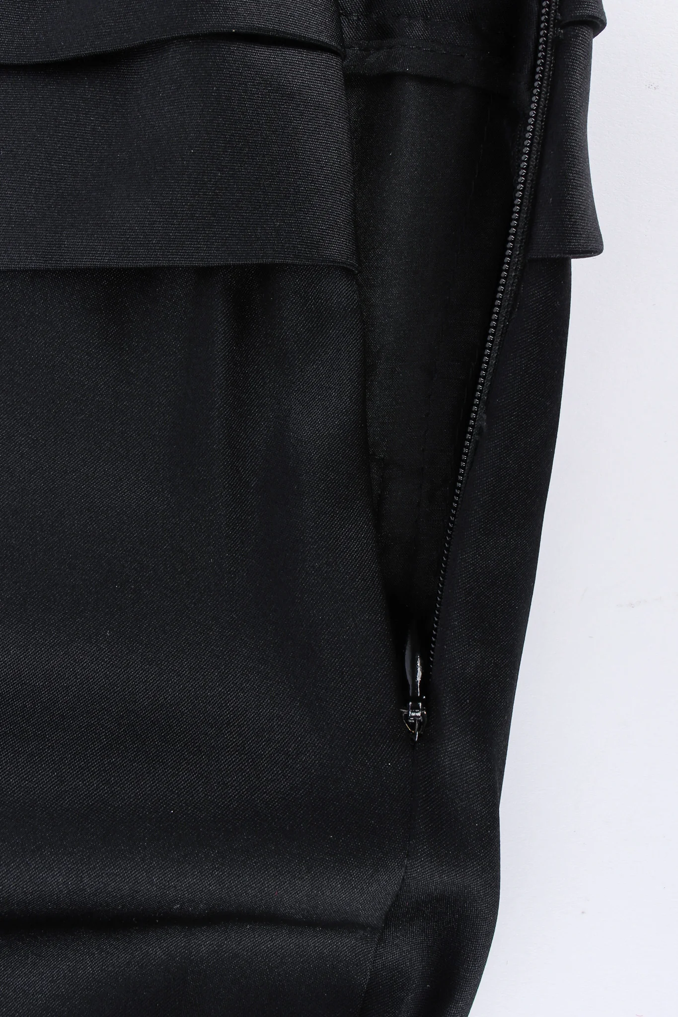 2006A Cummerbund Pleat Silk Pant - Image 6
