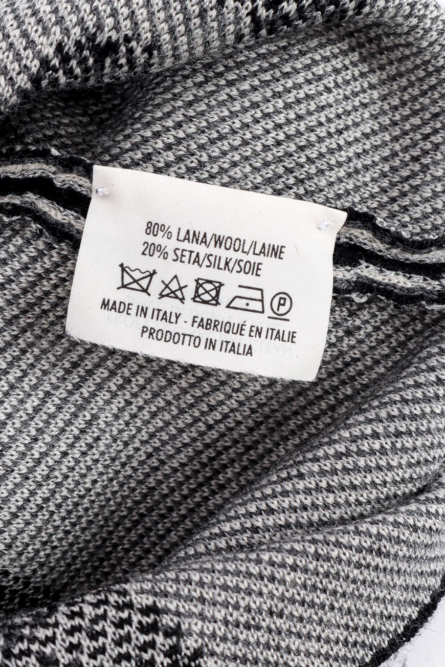 2010 A/W Graphic Knit Dress - Image 9