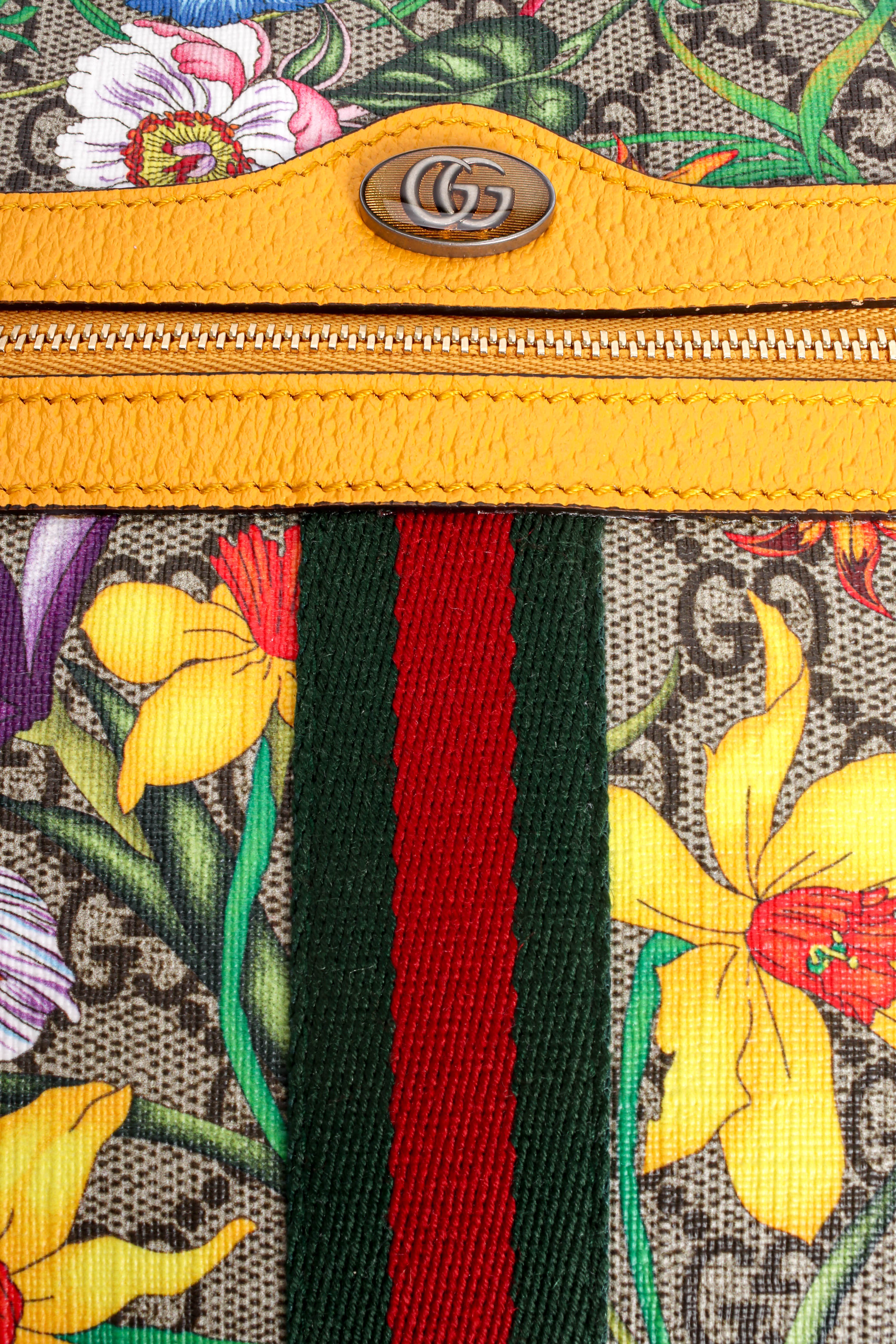 2019 Resort Ophidia Supreme GG Flora Pouch - Image 13