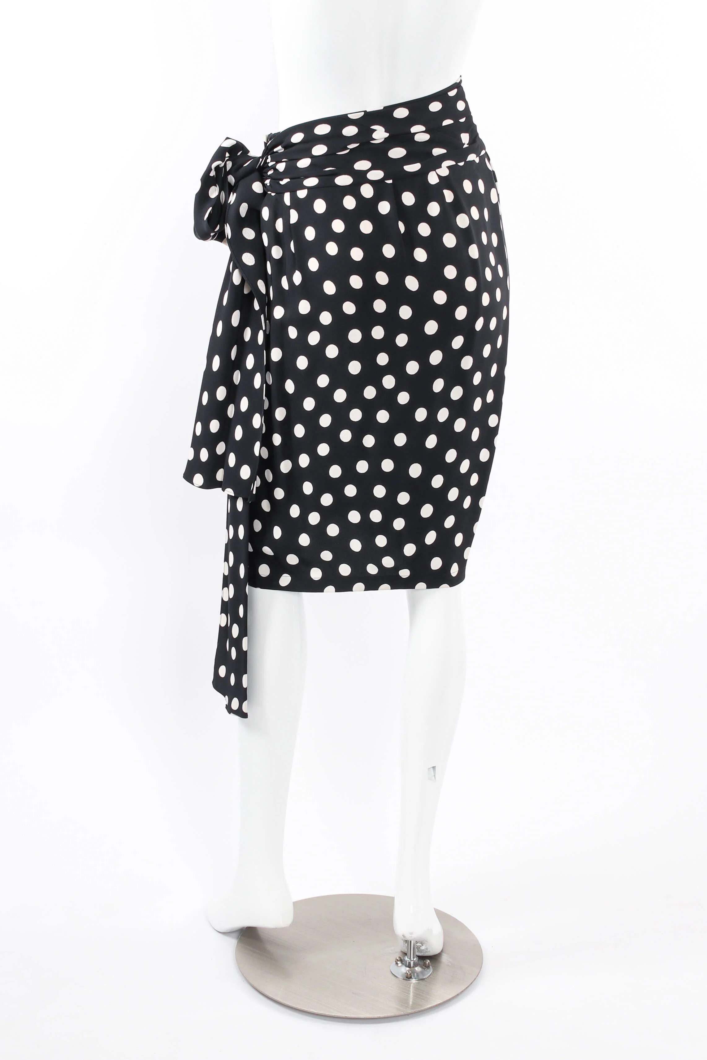 1981 S/S Polka Dot Shift Blouse & Skirt Set - Image 14