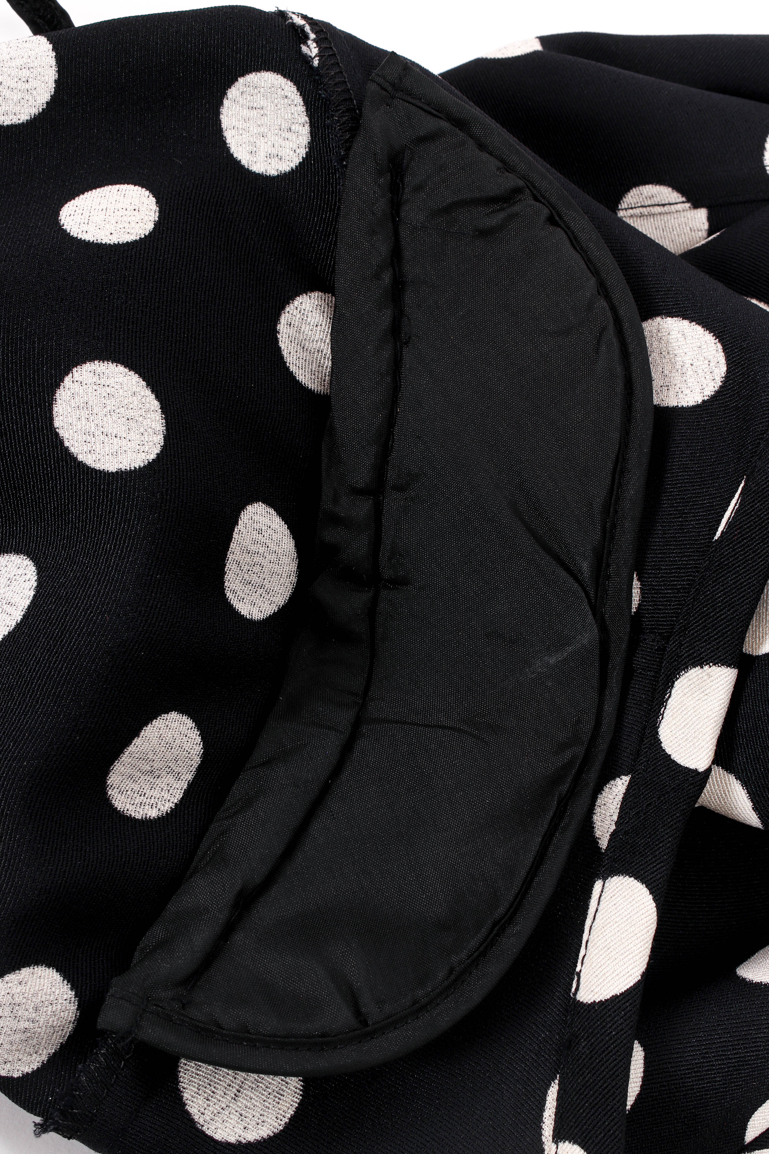 1981 S/S Polka Dot Shift Blouse & Skirt Set - Image 16