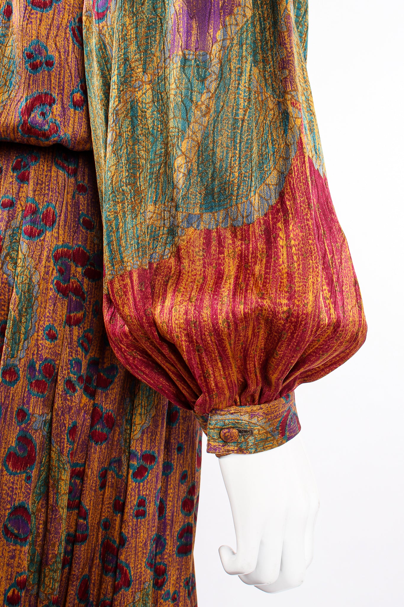 Abstract Floral Embroidered Blouse & Skirt Set - Image 3