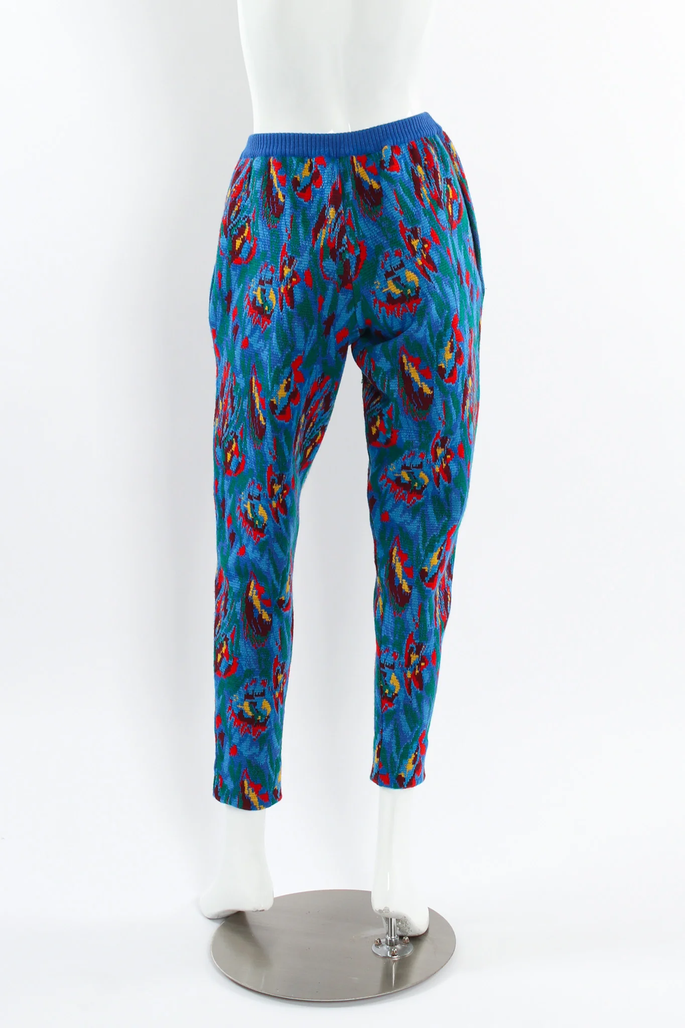 Abstract Floral Knit Sweater & Pant Set - Image 14