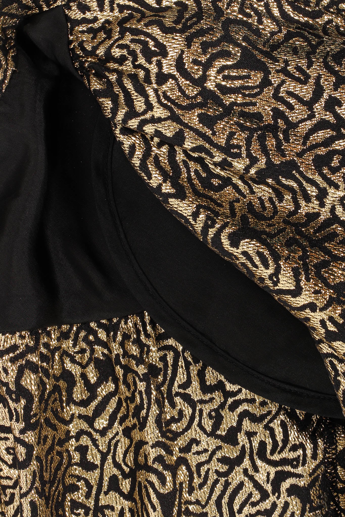 Abstract Lamé Open Wrap Blouse - Image 7