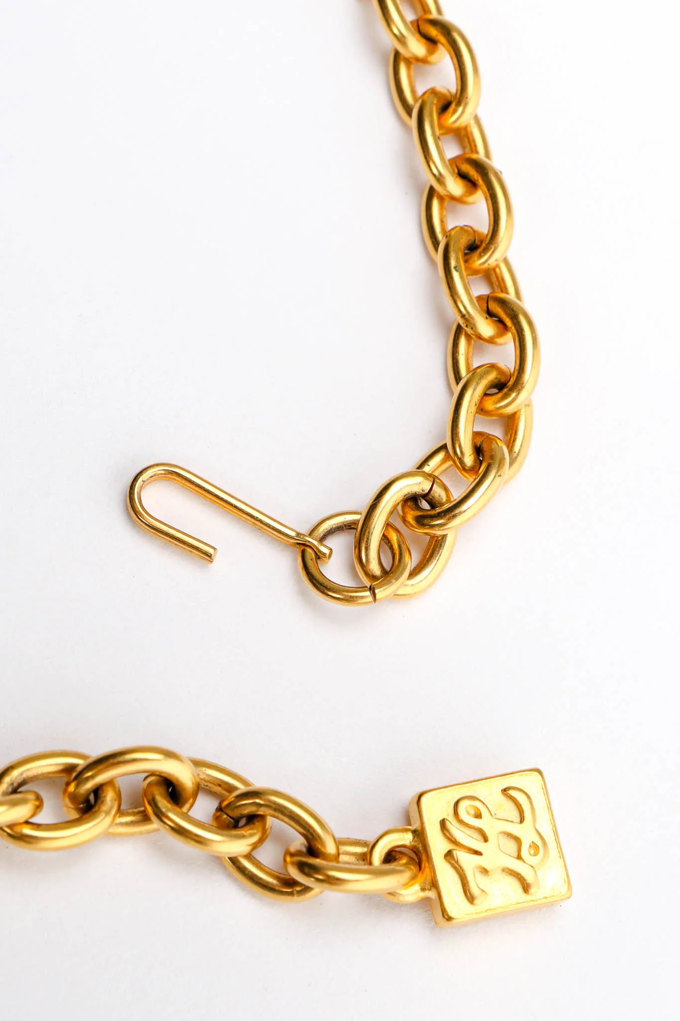 Abstract Stem Choker Necklace - Image 9