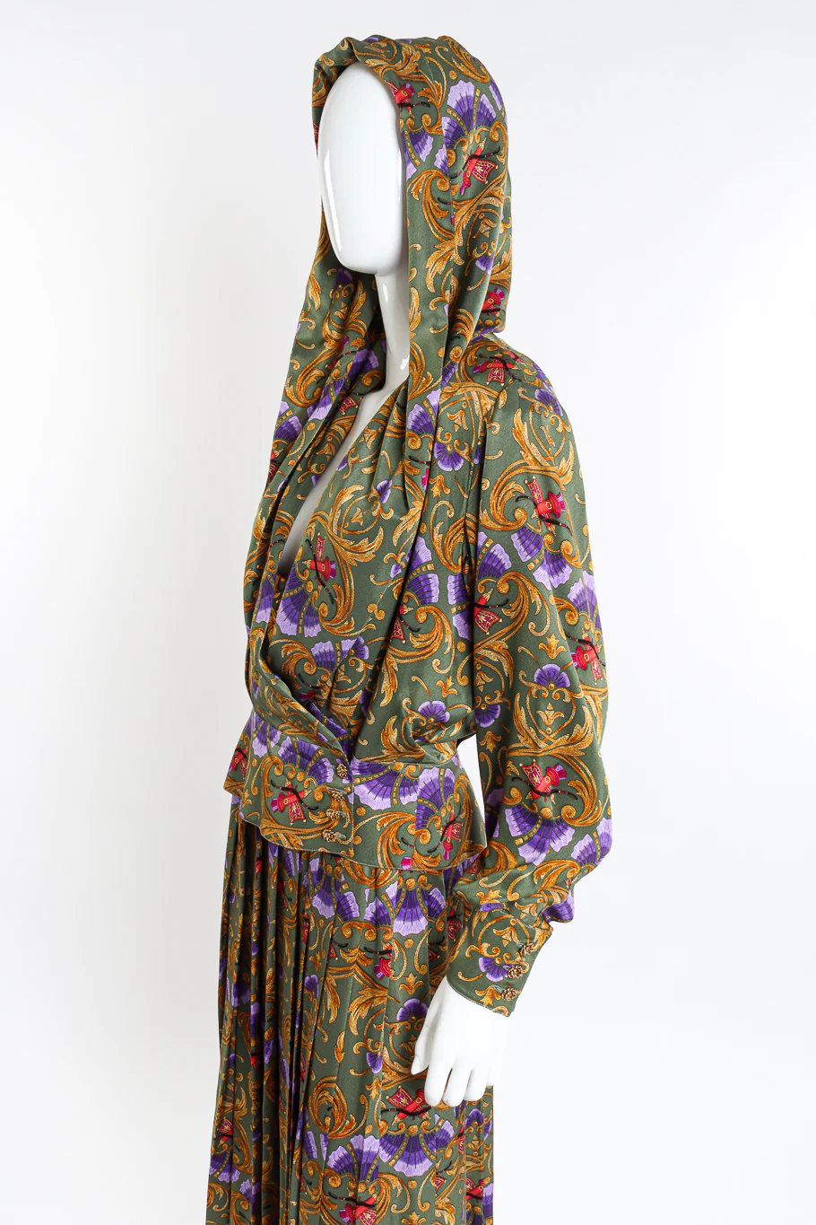 Archery Hooded Blouse and Pleated Skirt Set - Image 3
