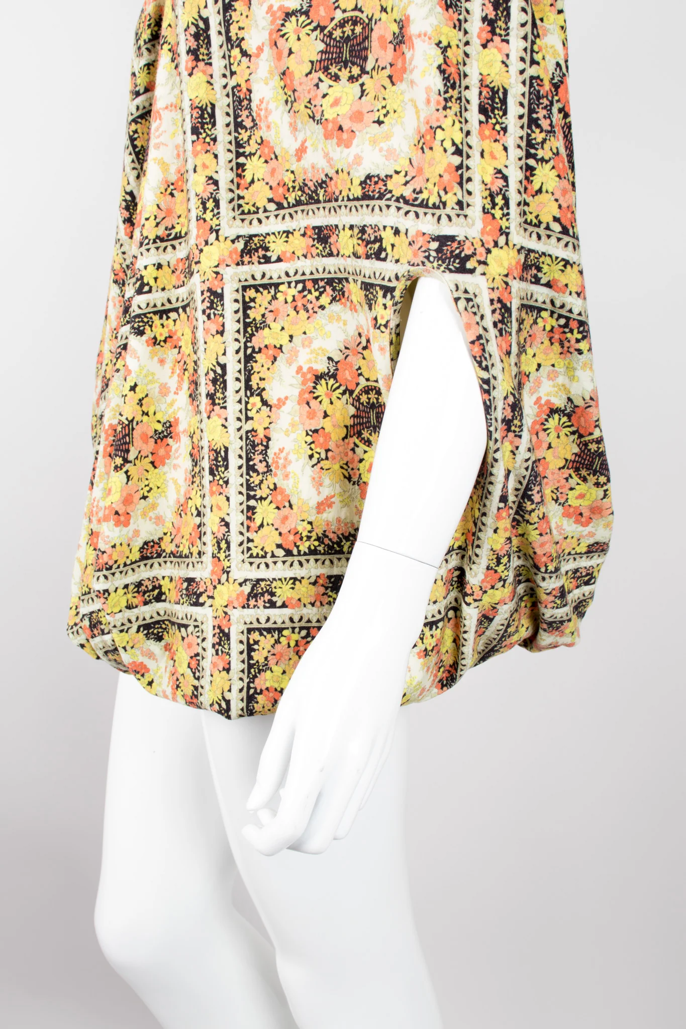 Asymmetrical Floral Tee - Image 10