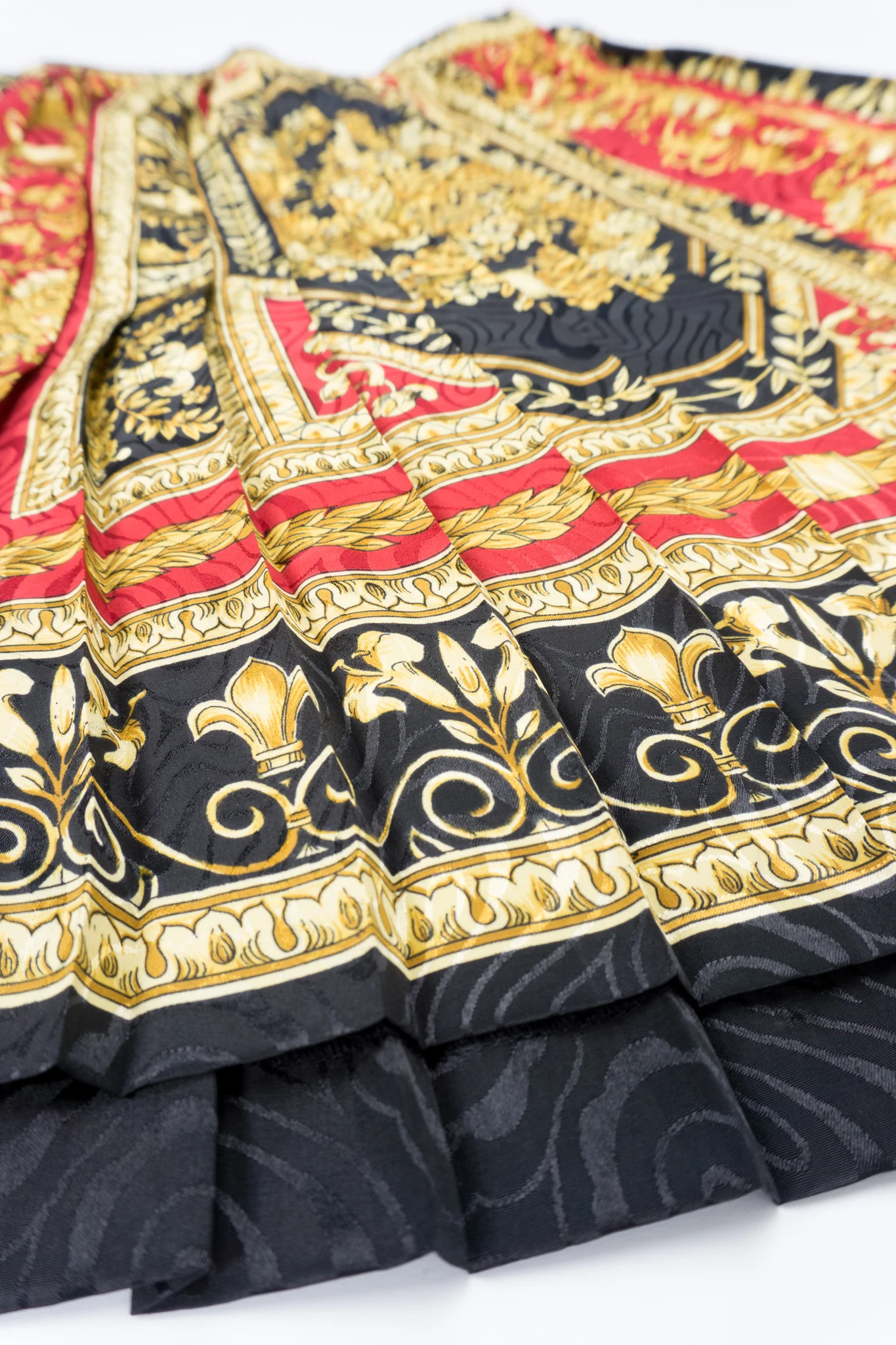 Baroque Knife-Pleated Skirt - Image 9