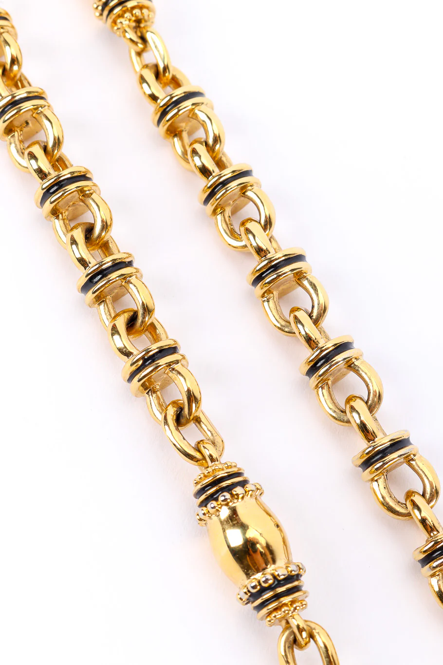 Barrel Link Chain Necklace - Image 2