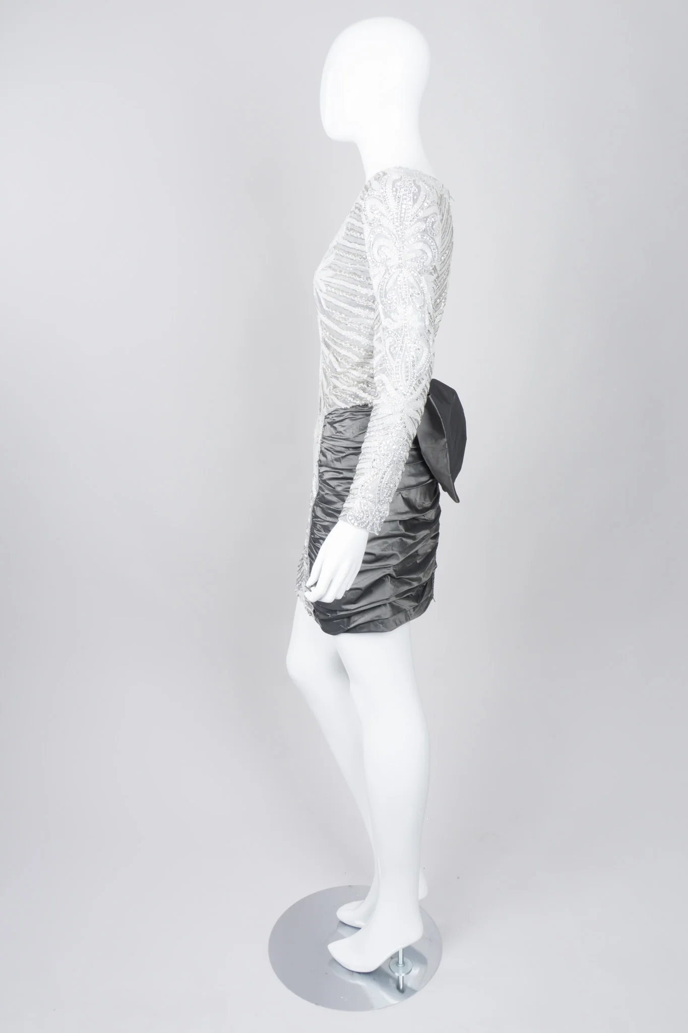 Beaded Bow Back Mini Dress - Image 6