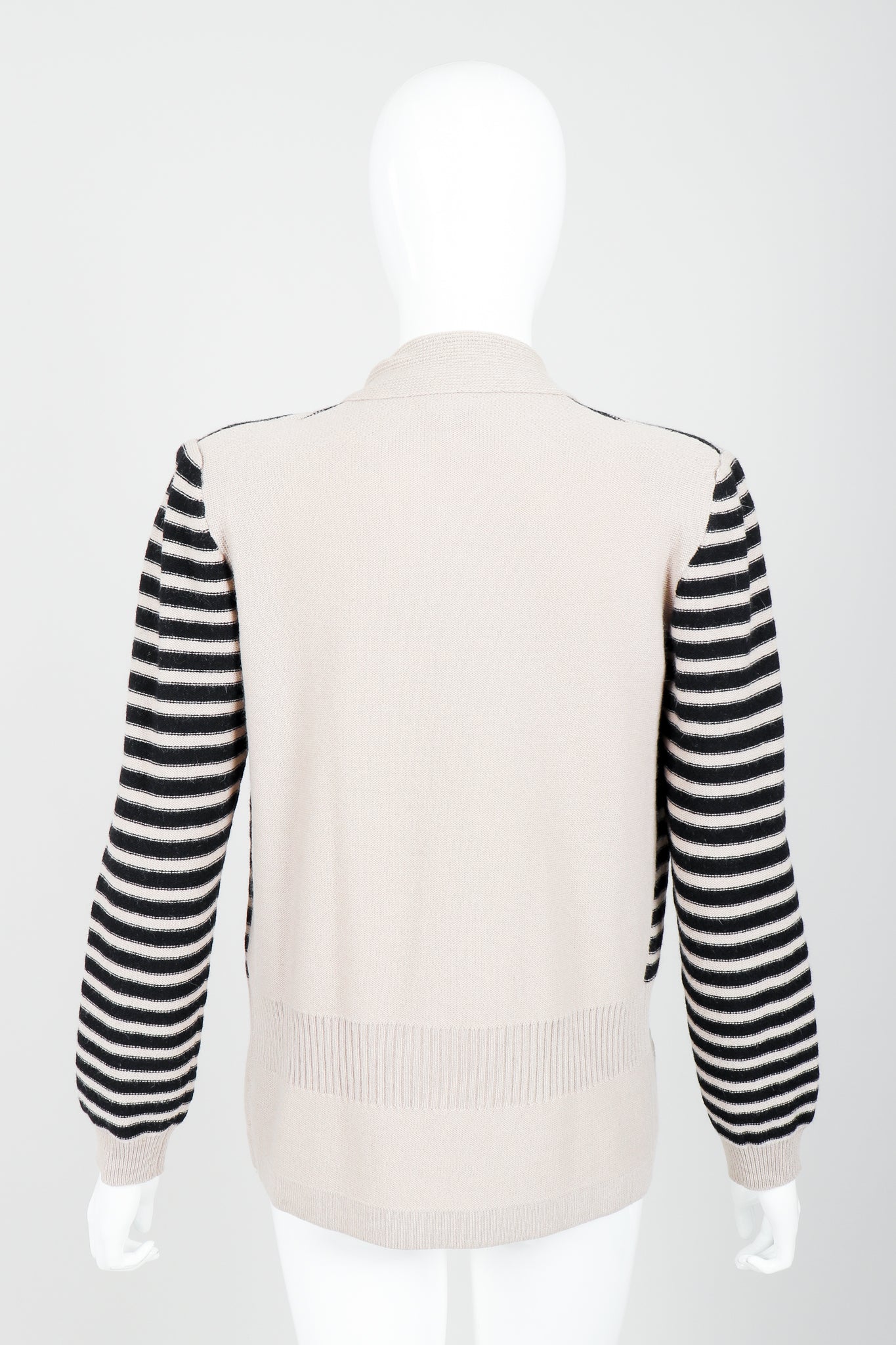 Beige Knit Sweater & Short Set - Image 8