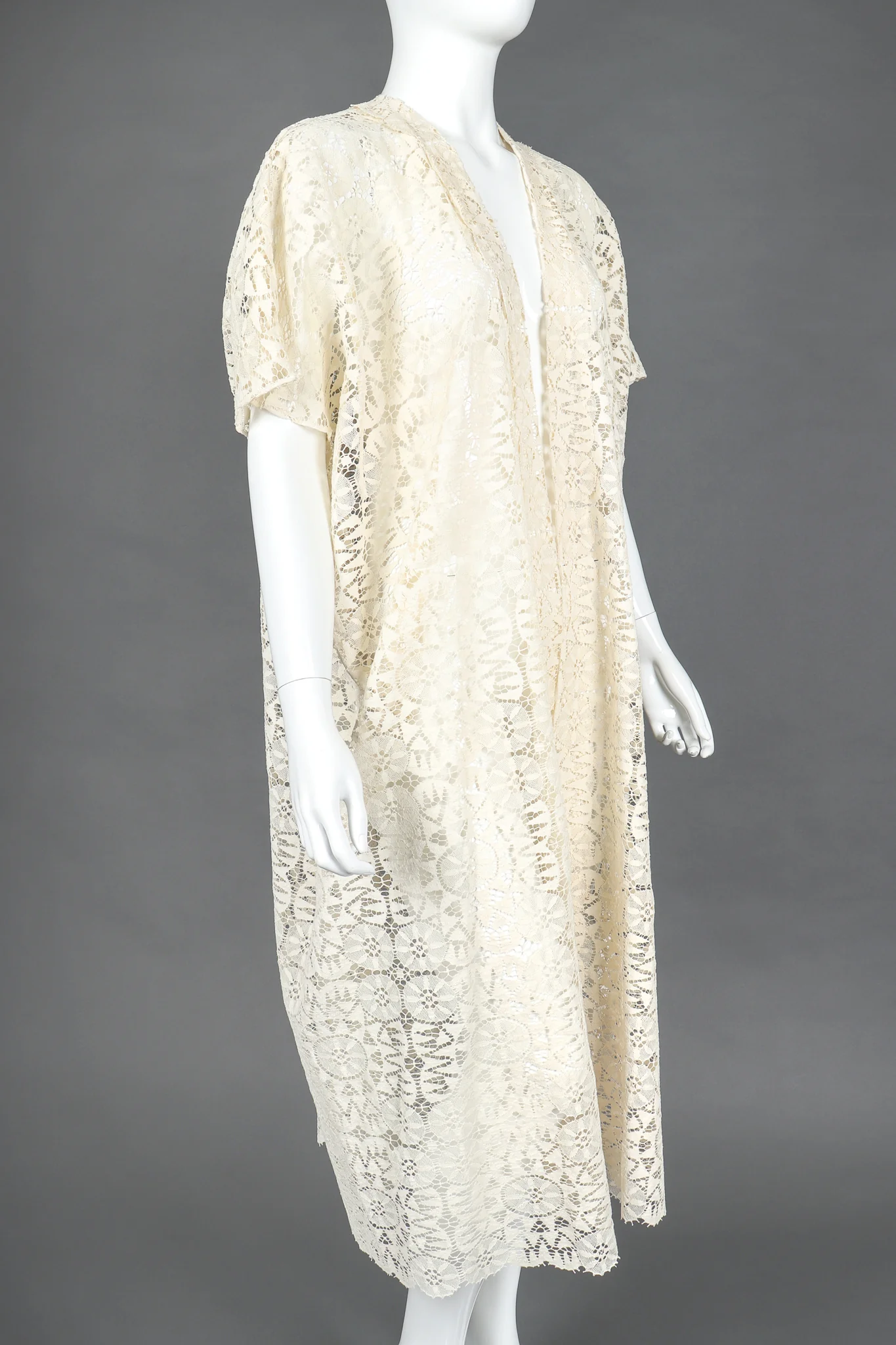Bobbin Lace Kimono Robe