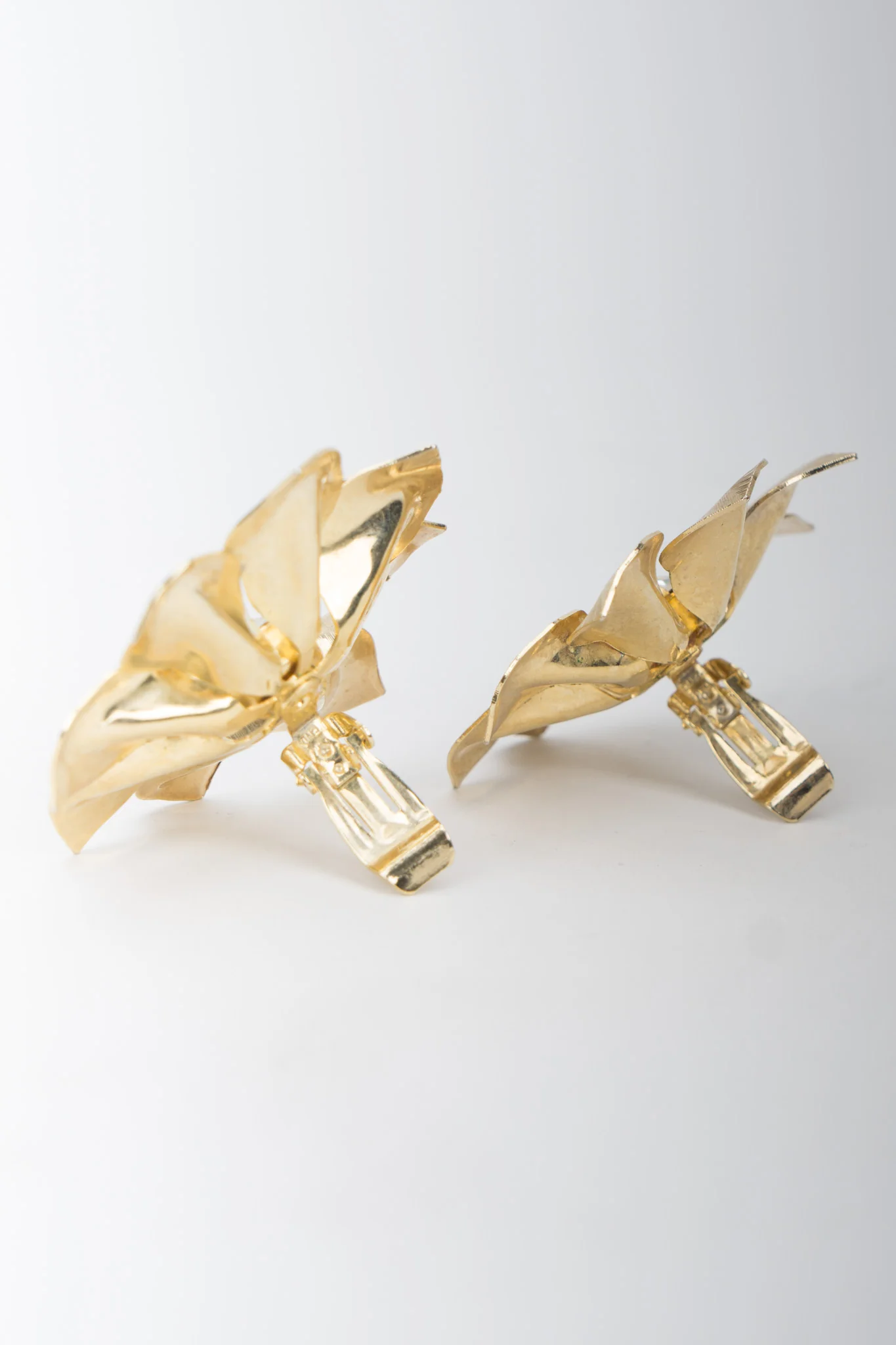 Bold Blossom Earring - Image 5