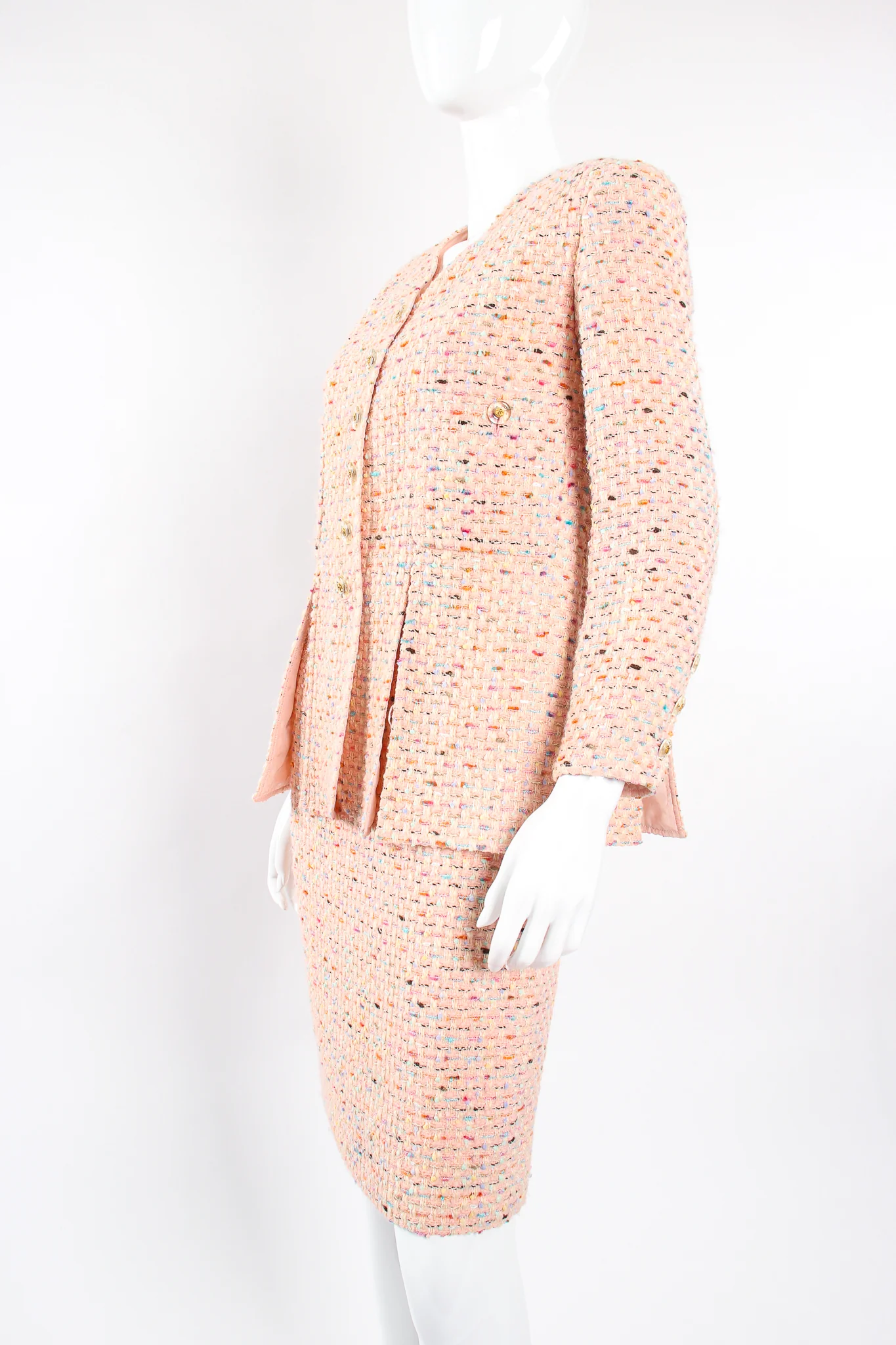 1994 S/S Bouclé Tweed Vent Jacket & Skirt Set - Image 2