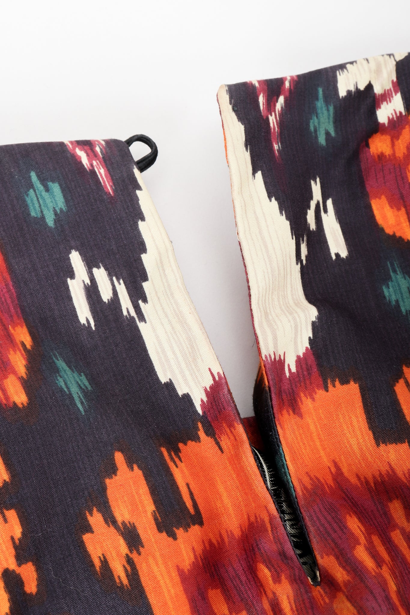 Apsara Print Tunic & Pant Set - Image 11
