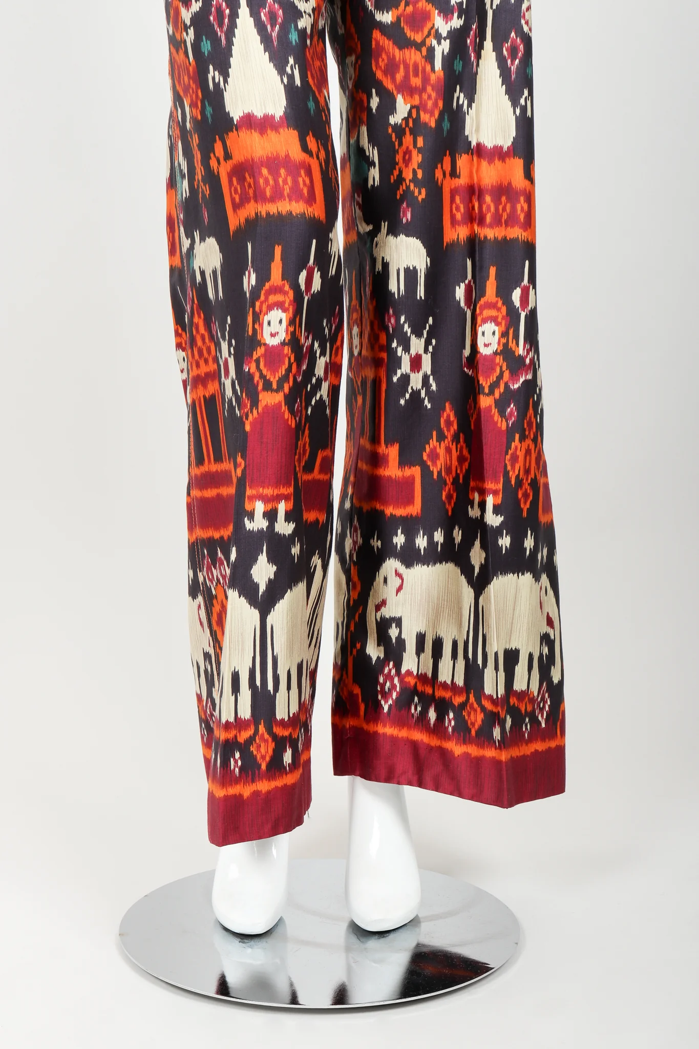 Apsara Print Tunic & Pant Set - Image 9