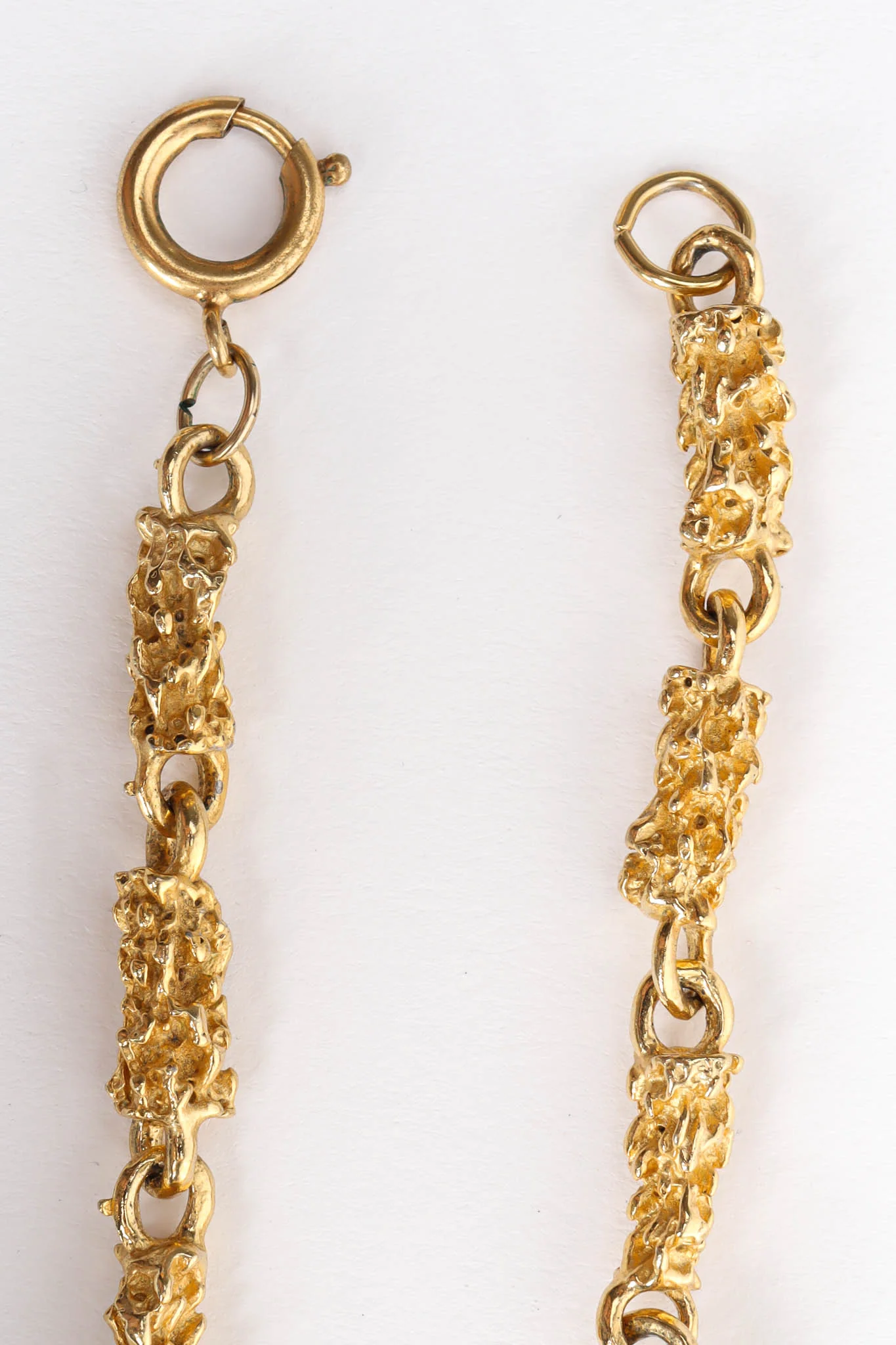 Brutalist Double Egg Pendant Necklace - Image 8