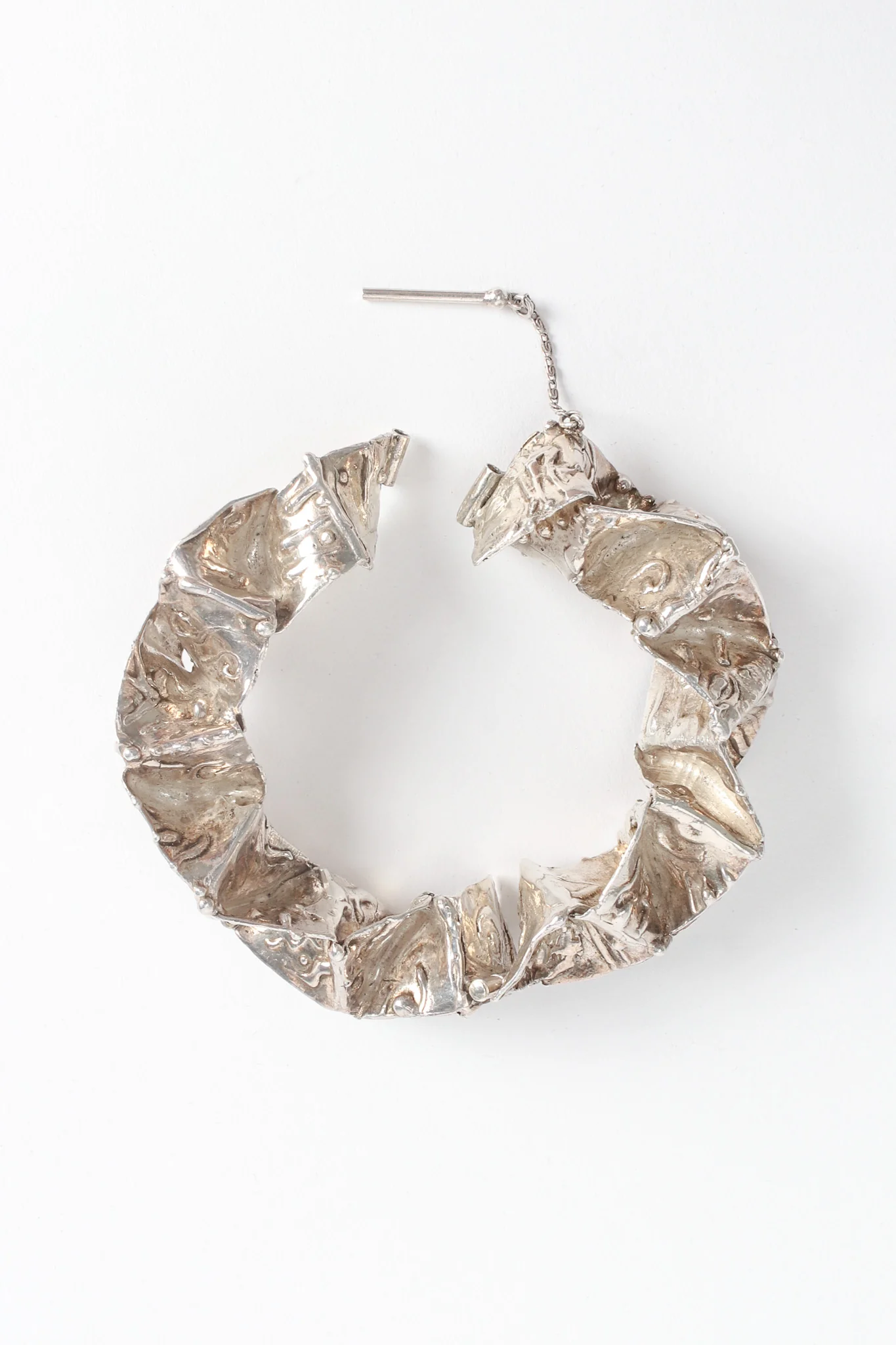 Brutalist Triangle Bracelet - Image 5