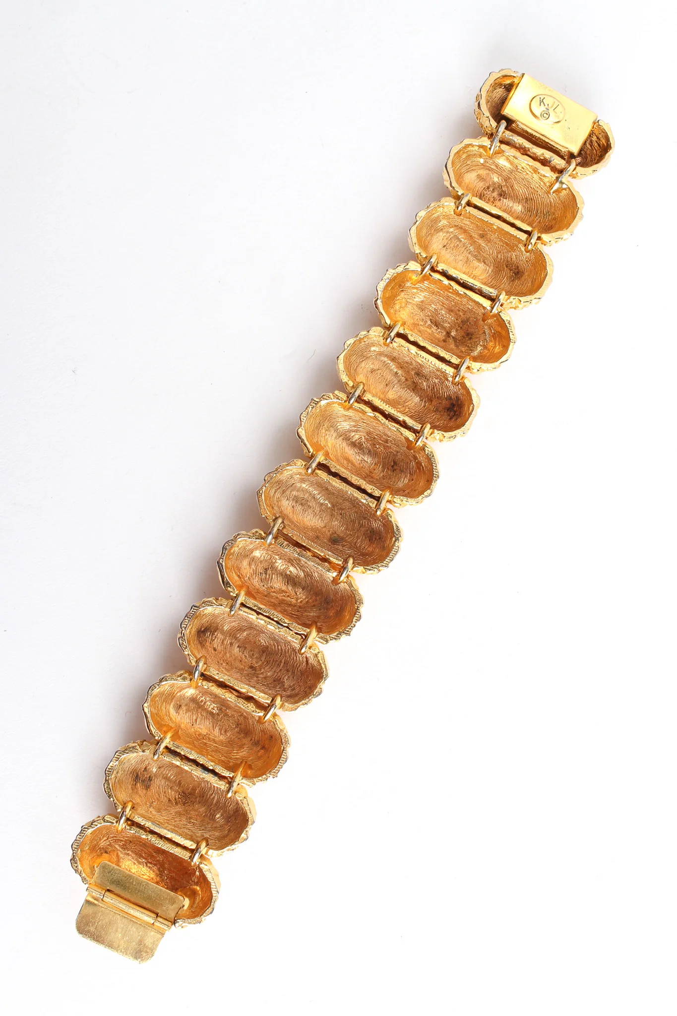 Brutalist Pillow Link Bracelet - Image 6
