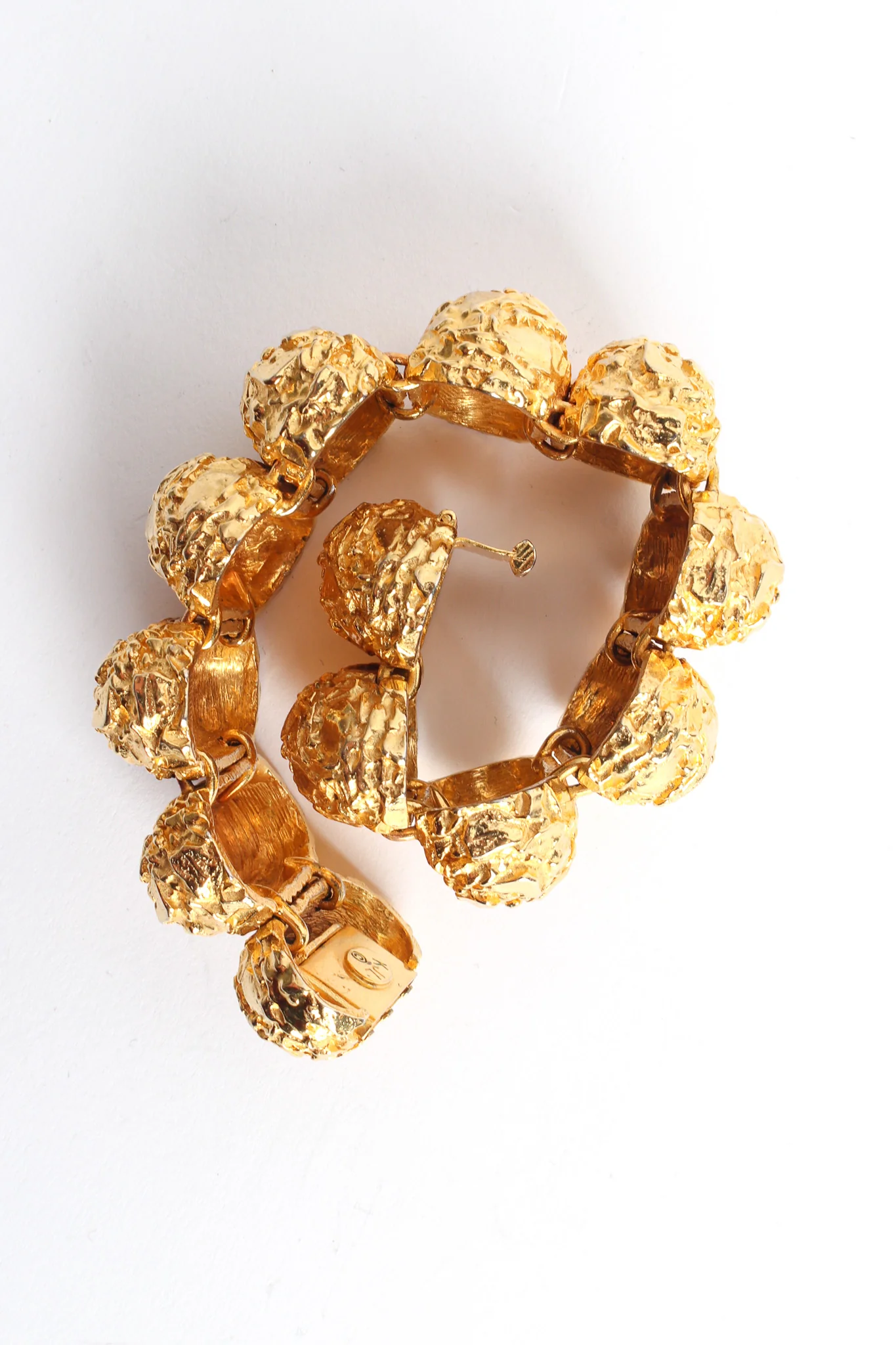 Brutalist Pillow Link Bracelet - Image 7