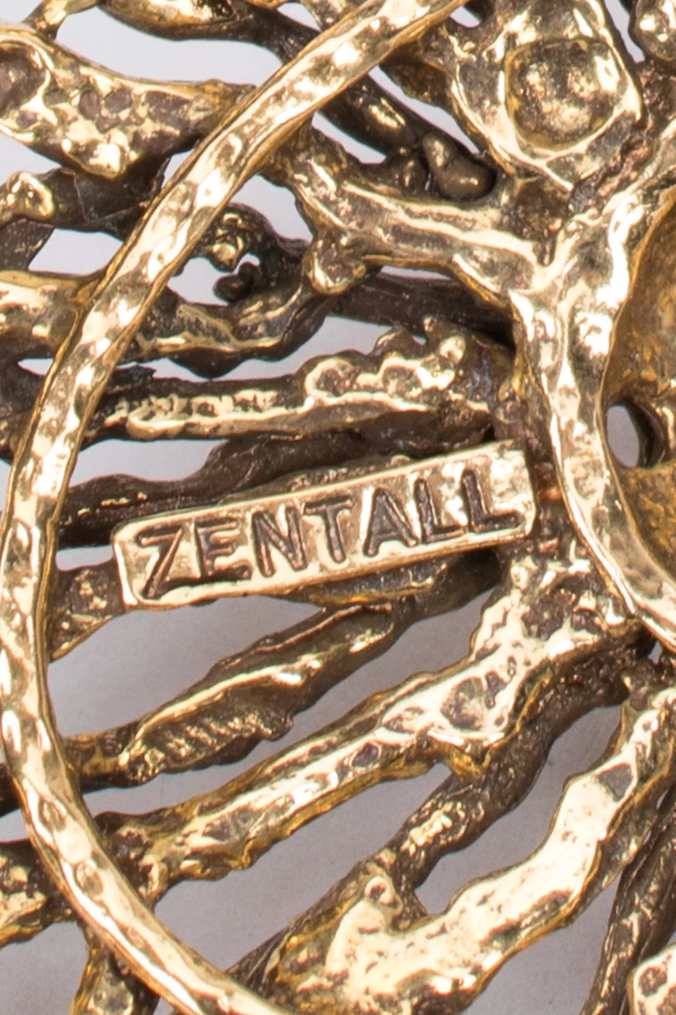 Brutalist Sunburst Pendant - Image 9