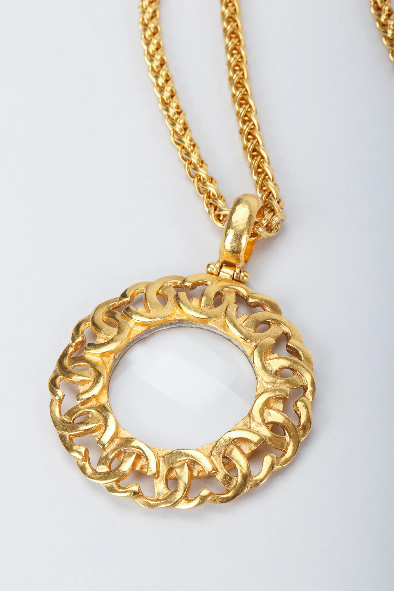 Logo Magnifying Glass Pendant - Image 7
