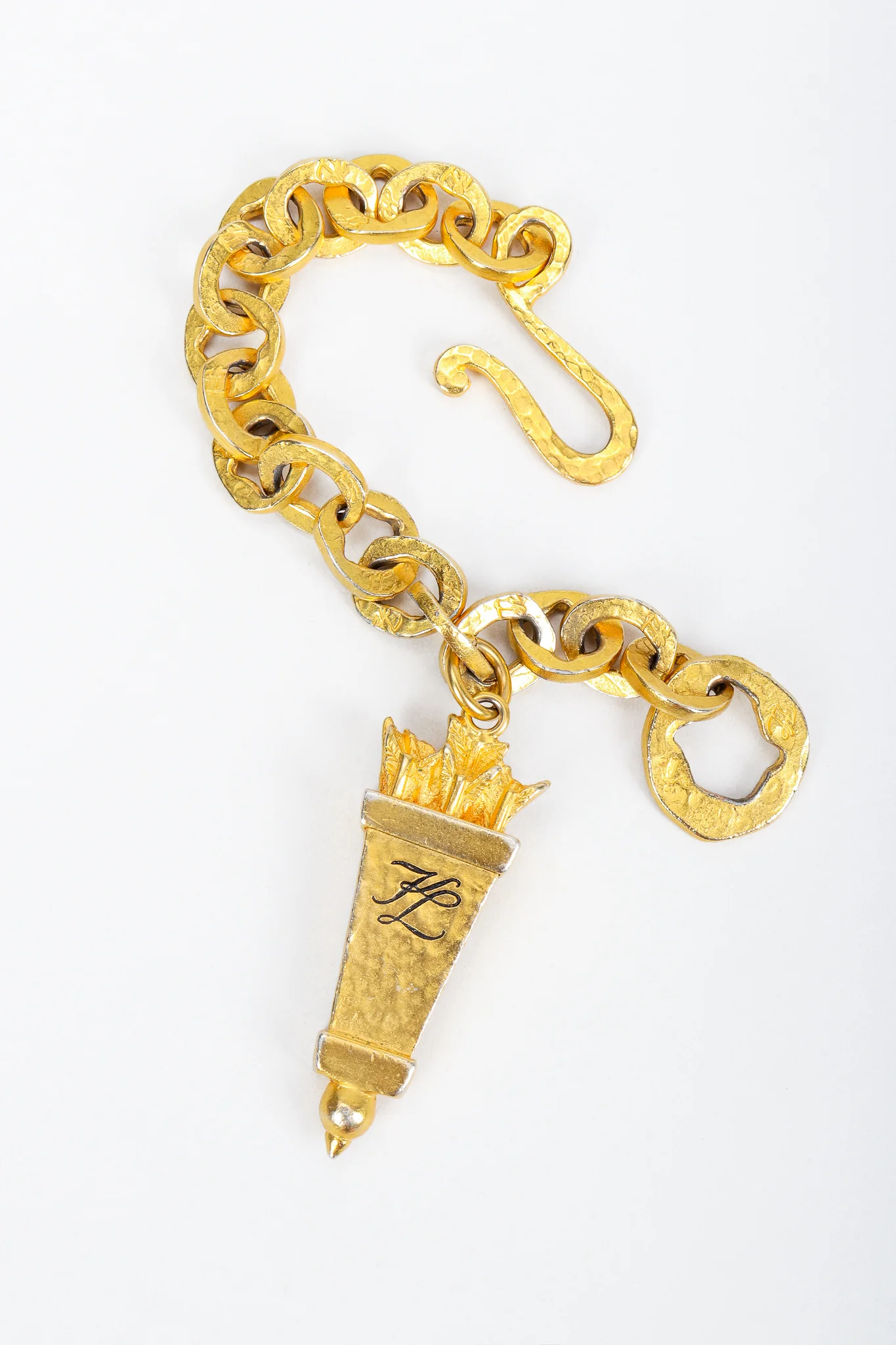 Chain Link Arrow Charm Bracelet - Image 3