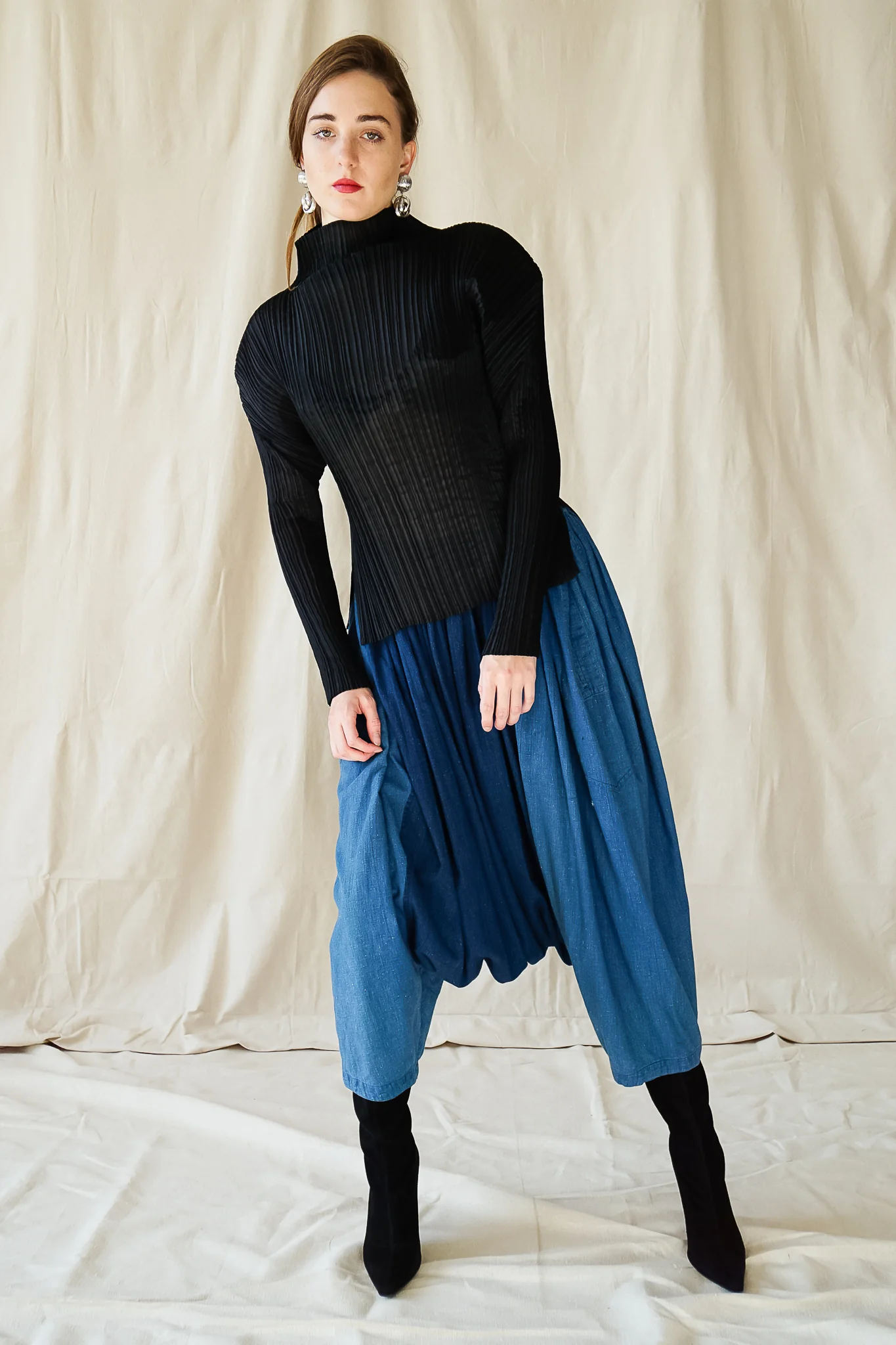 Chambray Harem Crop Pant - Image 4