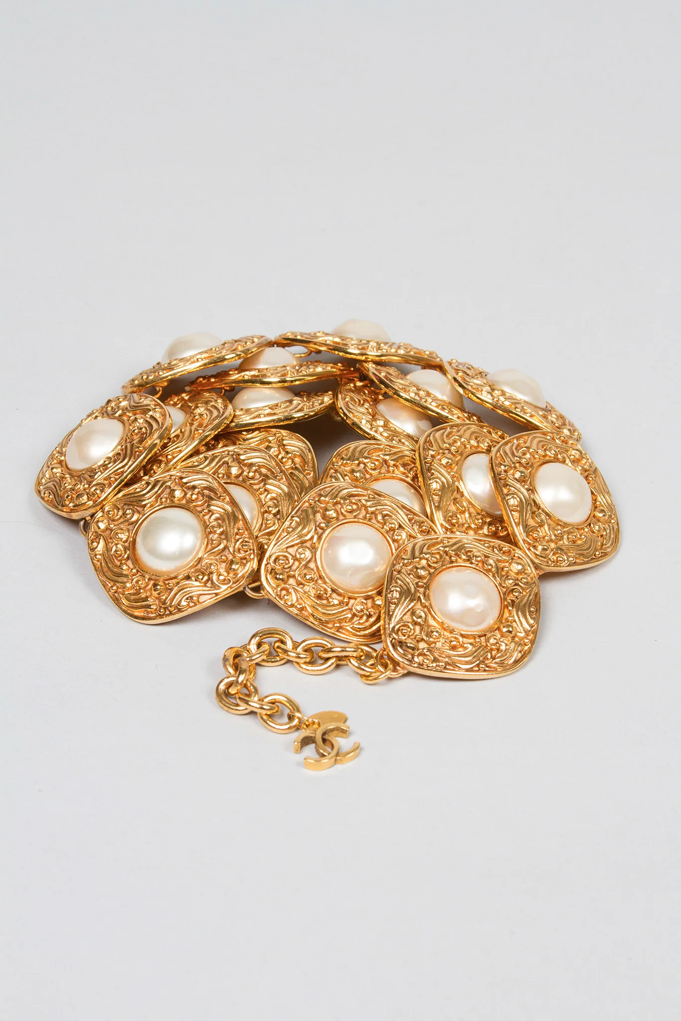 Gripoix Pearl Belt - Image 4