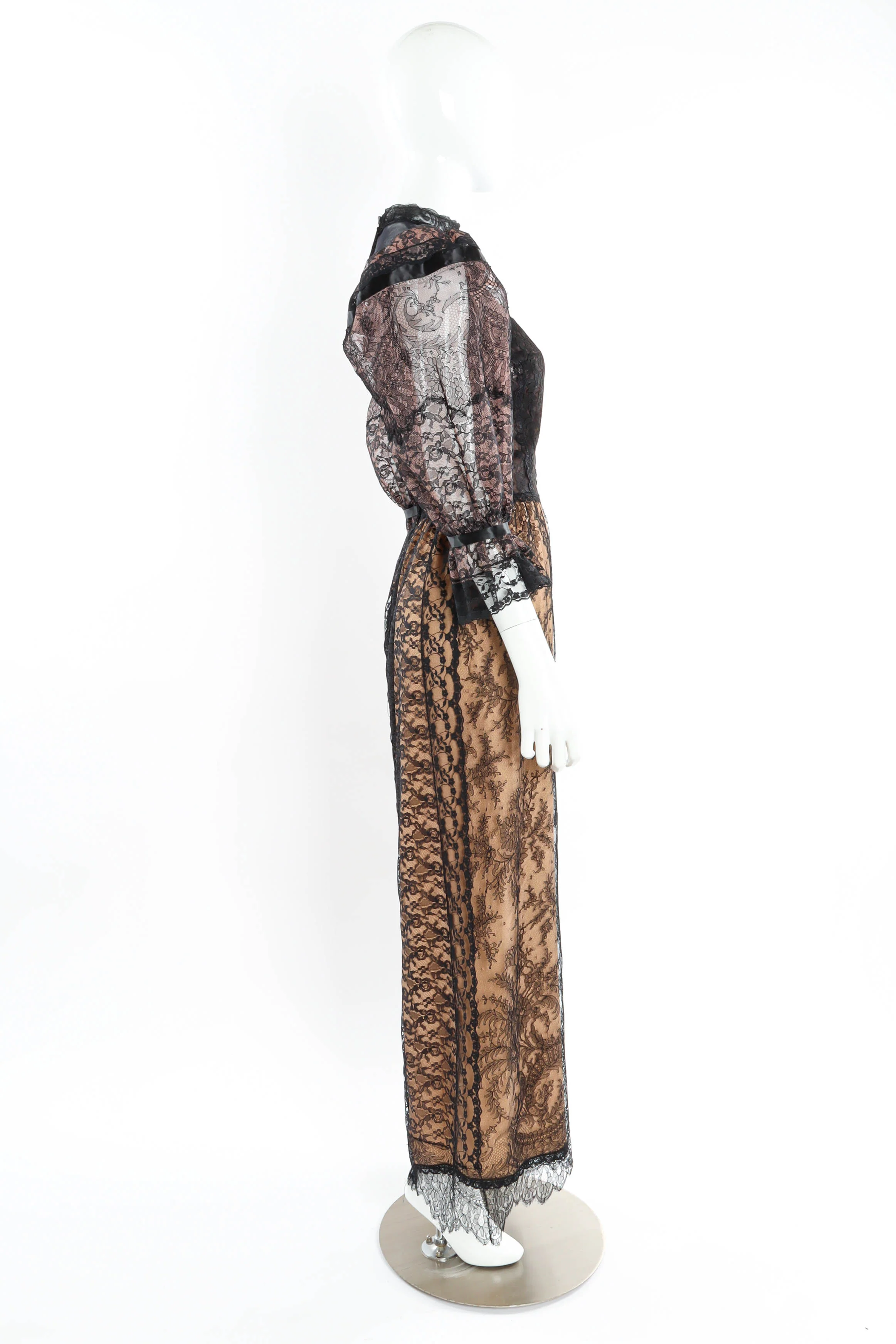 Chantilly Floral Lace Dress - Image 3