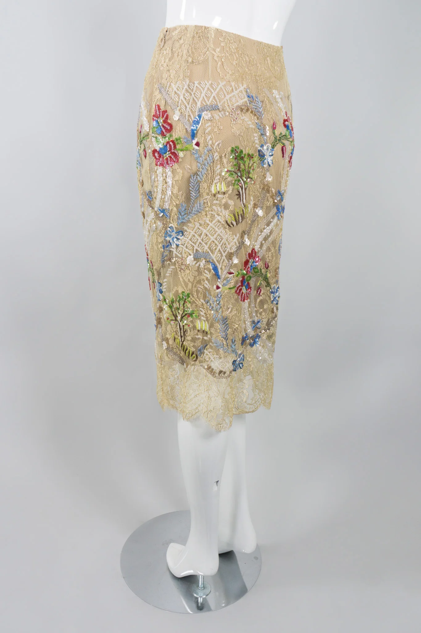 Chantilly Lace Garden Skirt - Image 4