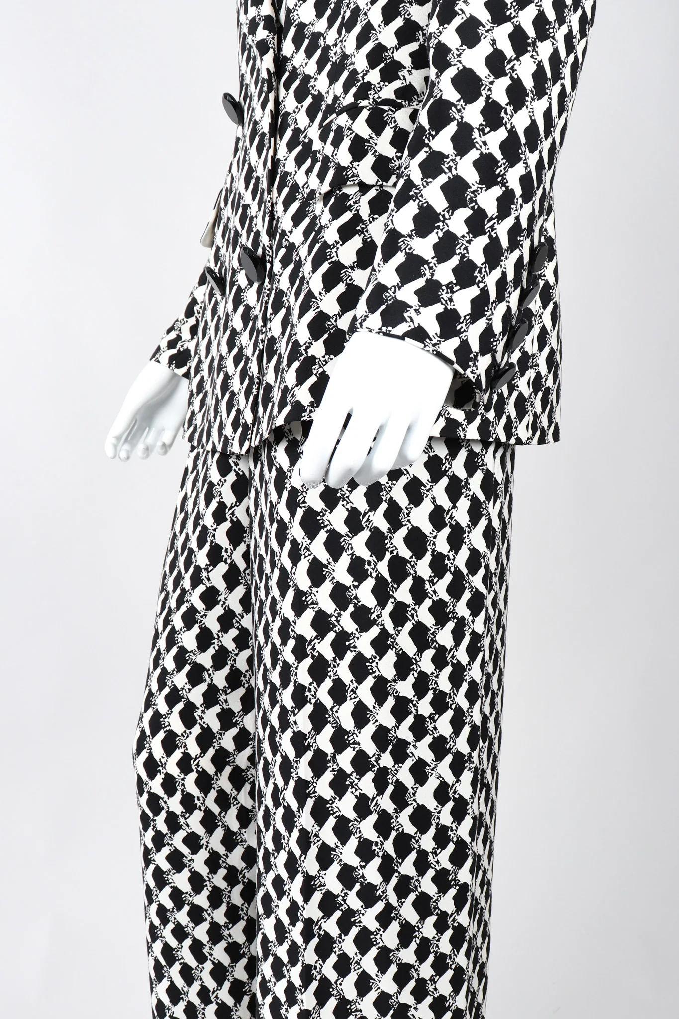 Checkered Jacket and Pants - Image 11