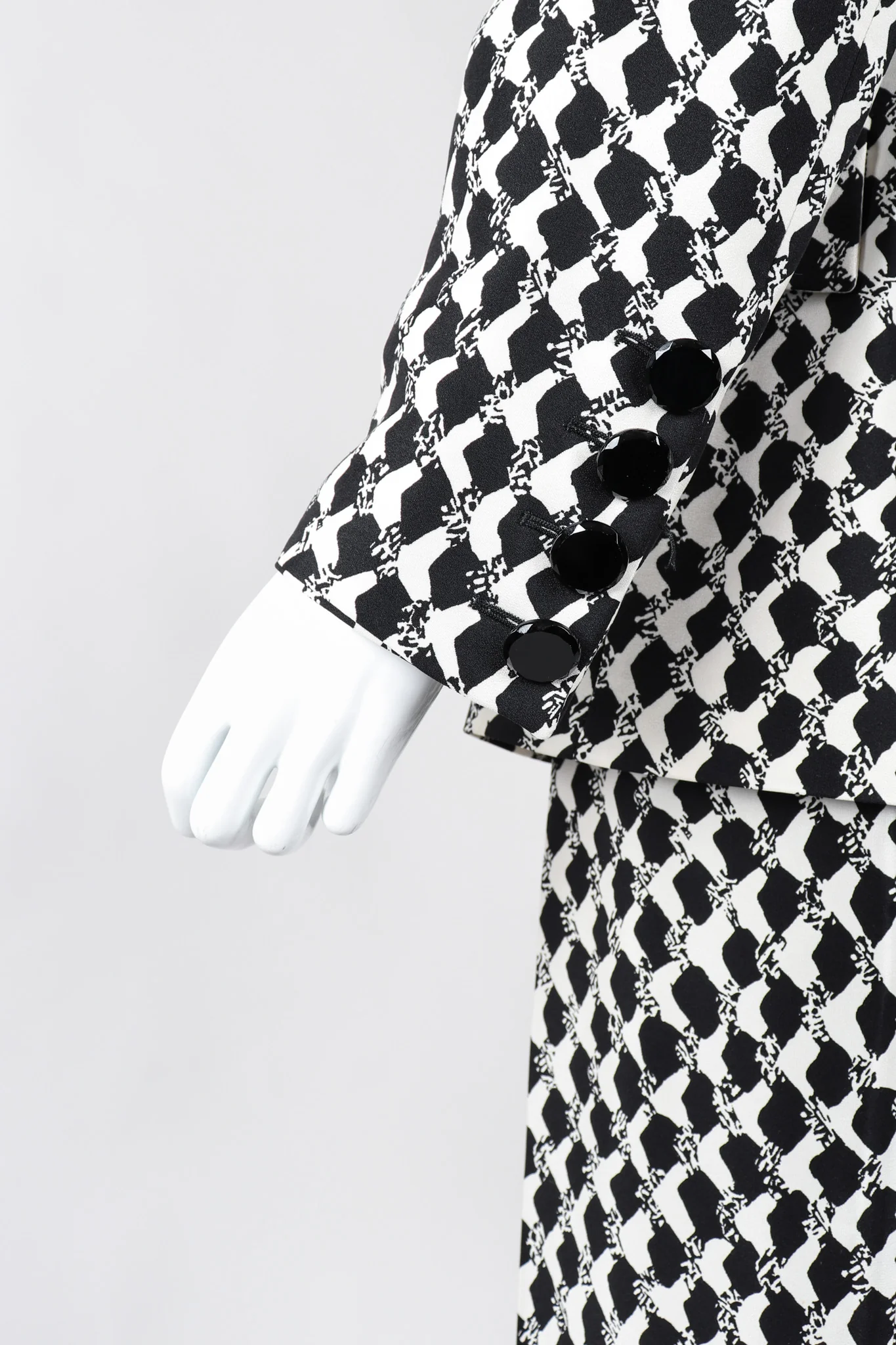 Checkered Jacket and Pants - Image 13