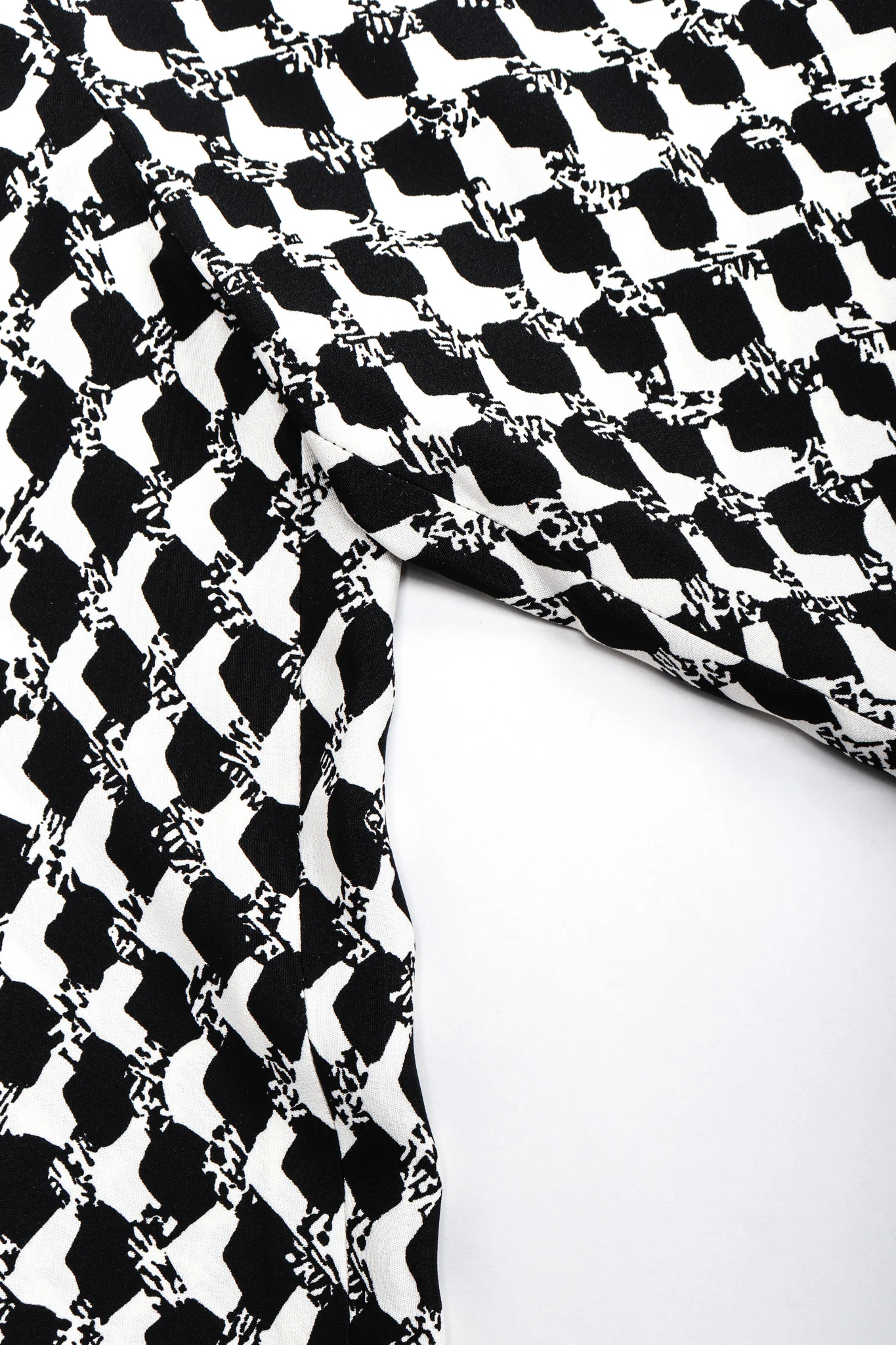 Checkered Jacket and Pants - Image 23