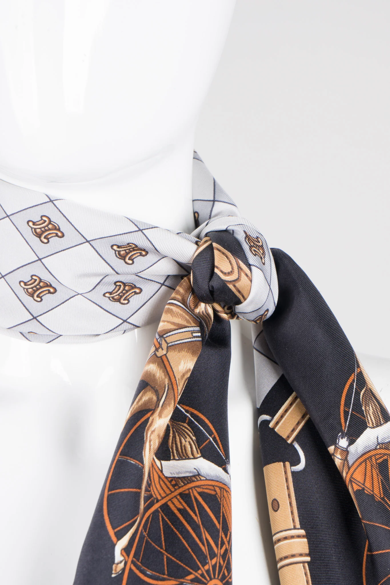 Chess & Horses Scarf - Image 4