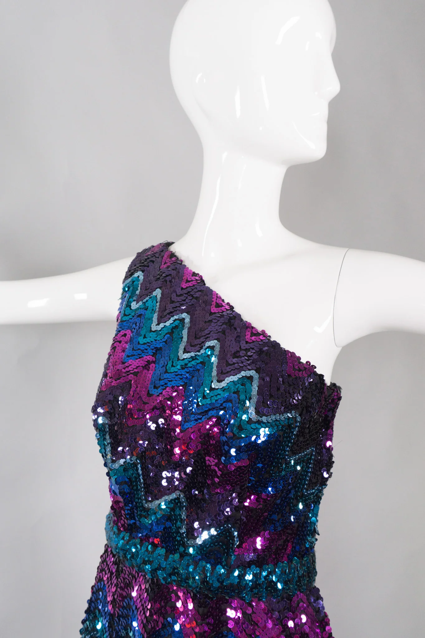 Chevron Sequin One-Shoulder Dress - Image 6