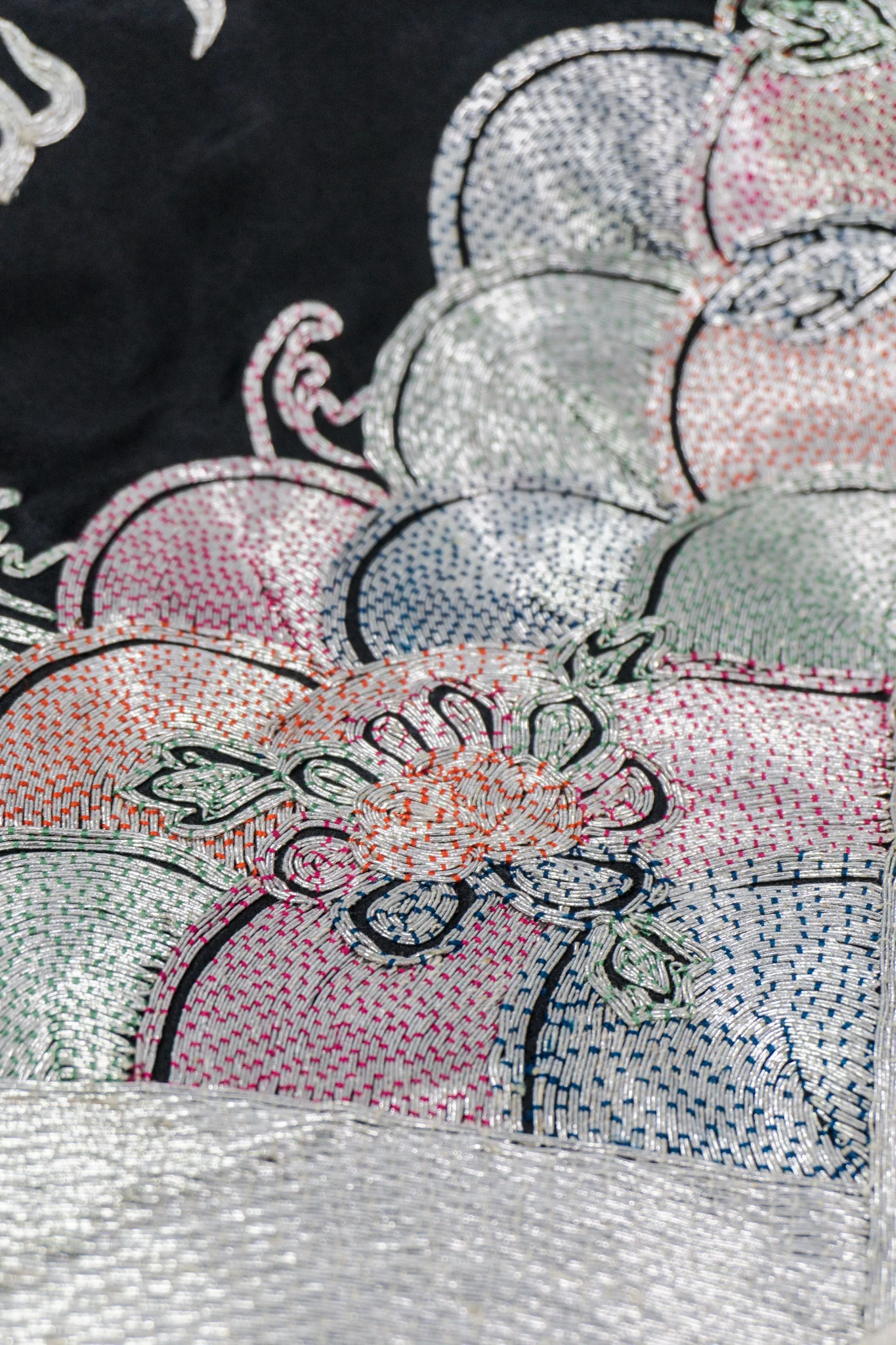 Chinese Metal Embroidered Dragon Robe - Image 17