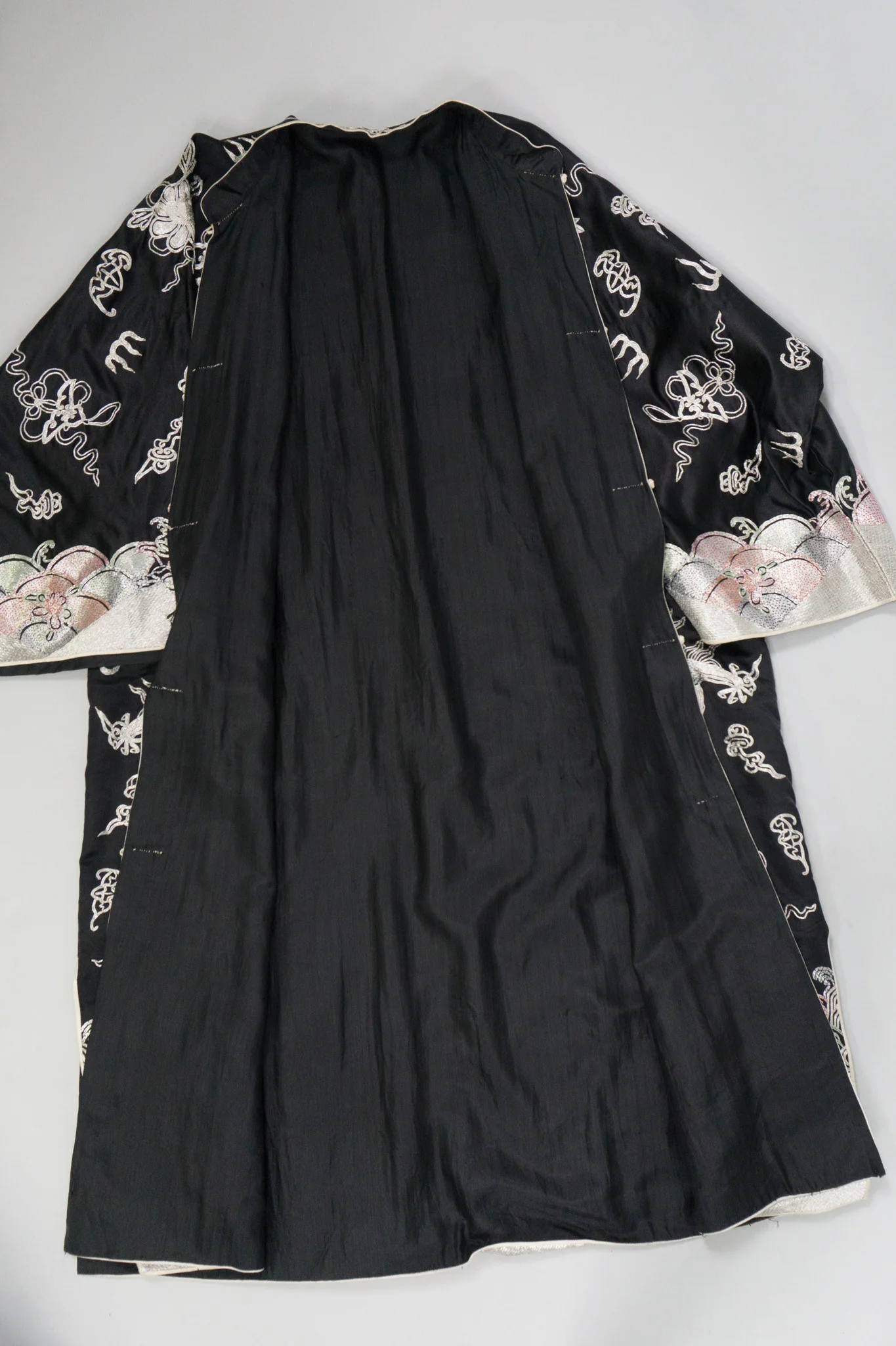 Chinese Metal Embroidered Dragon Robe - Image 18