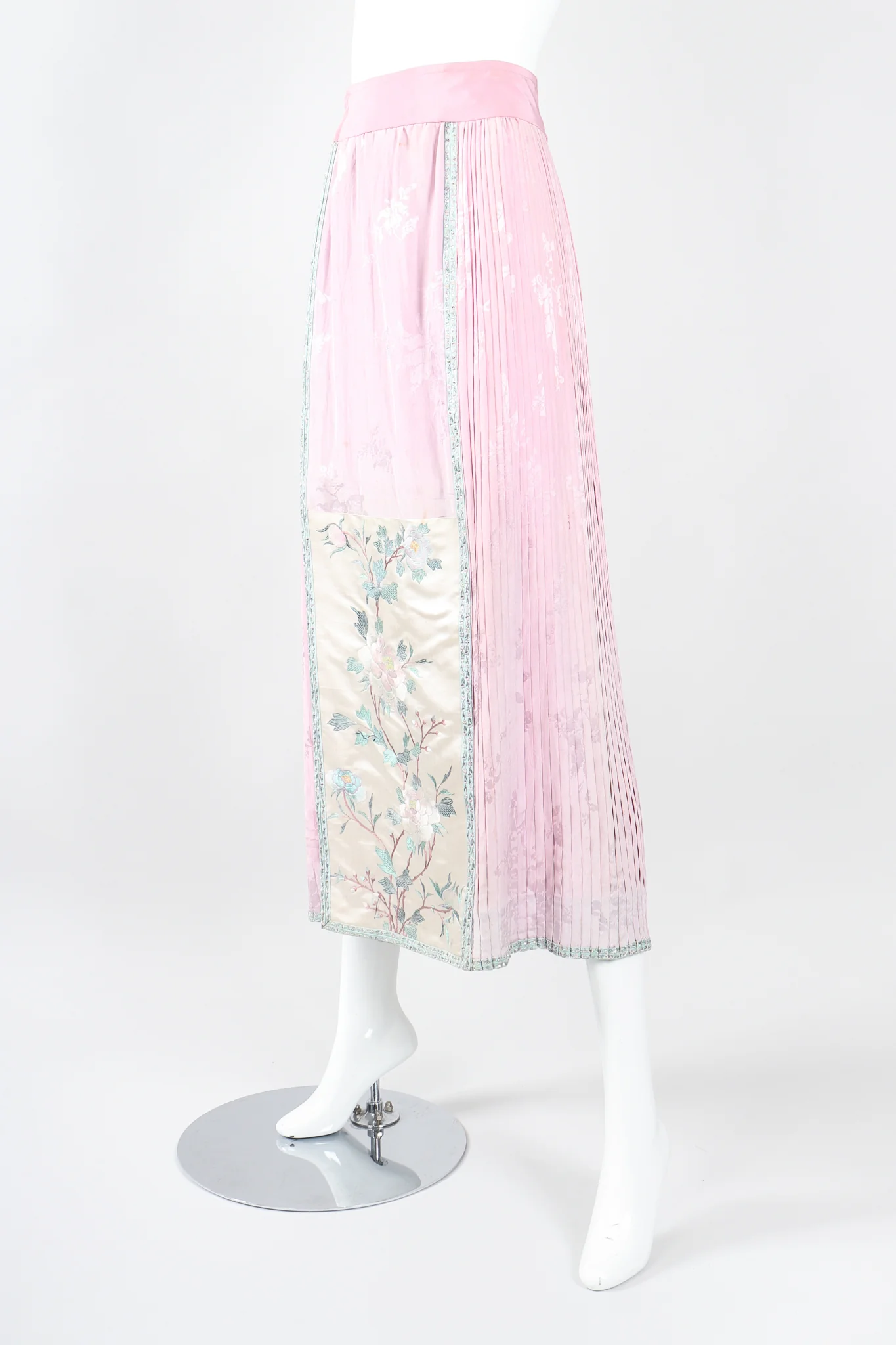 Chinese Spring Blossom Pleated Skirt - Image 4