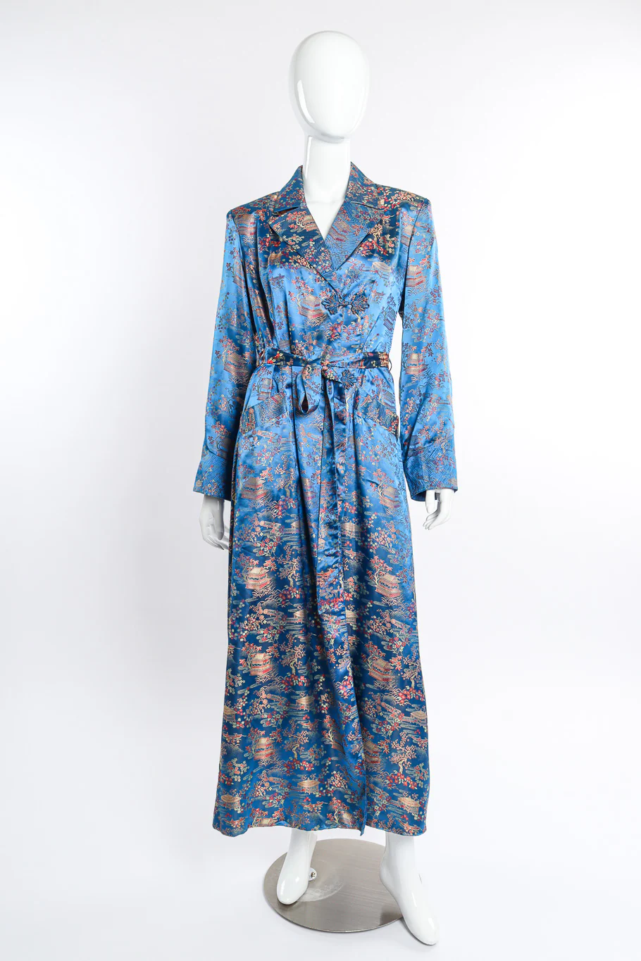Chinese Village Scene Robe
