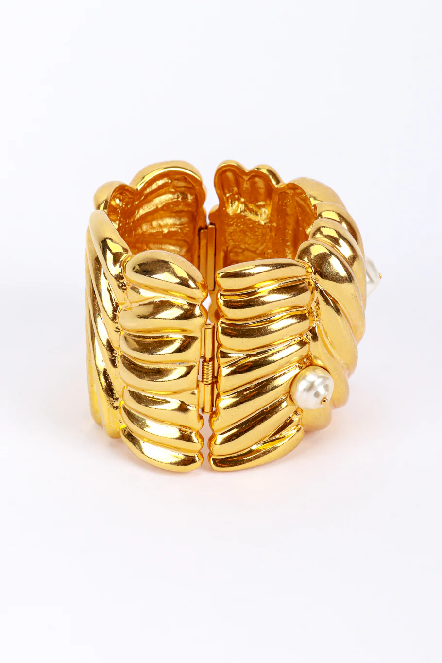 Chrysanthemum Pearl Bracelet - Image 4