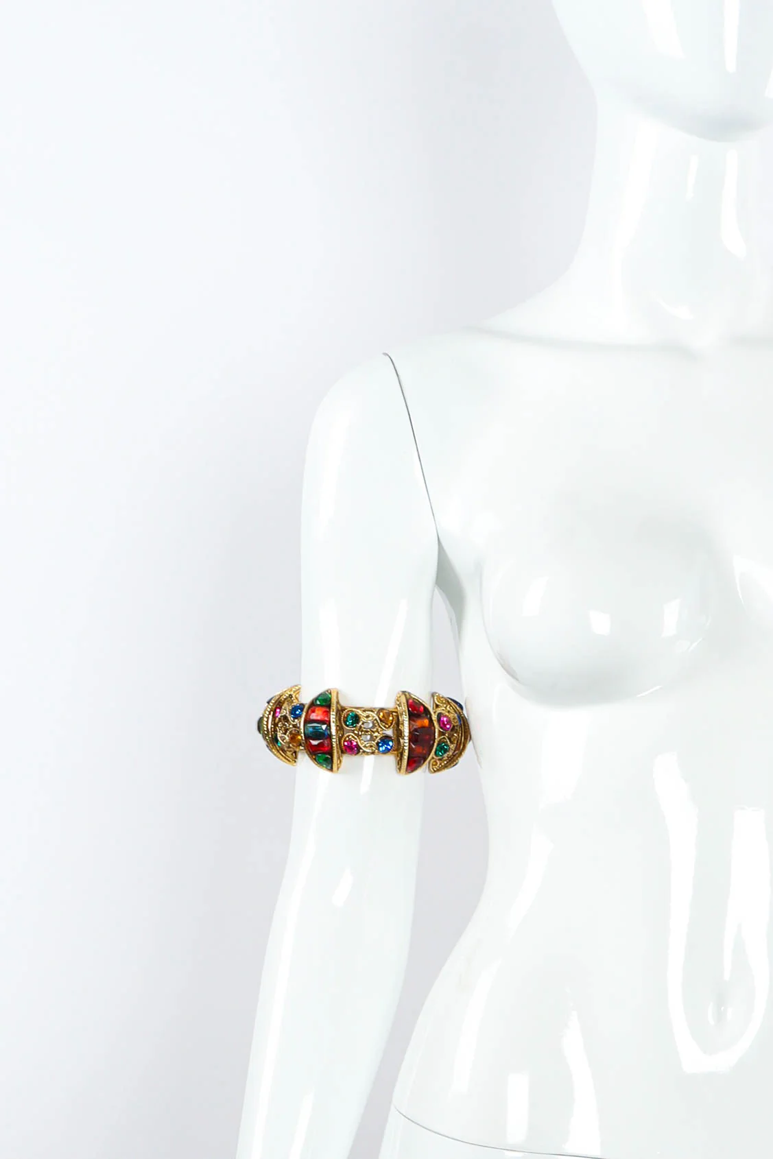 Chunky Jeweled Baroque Armband - Image 2