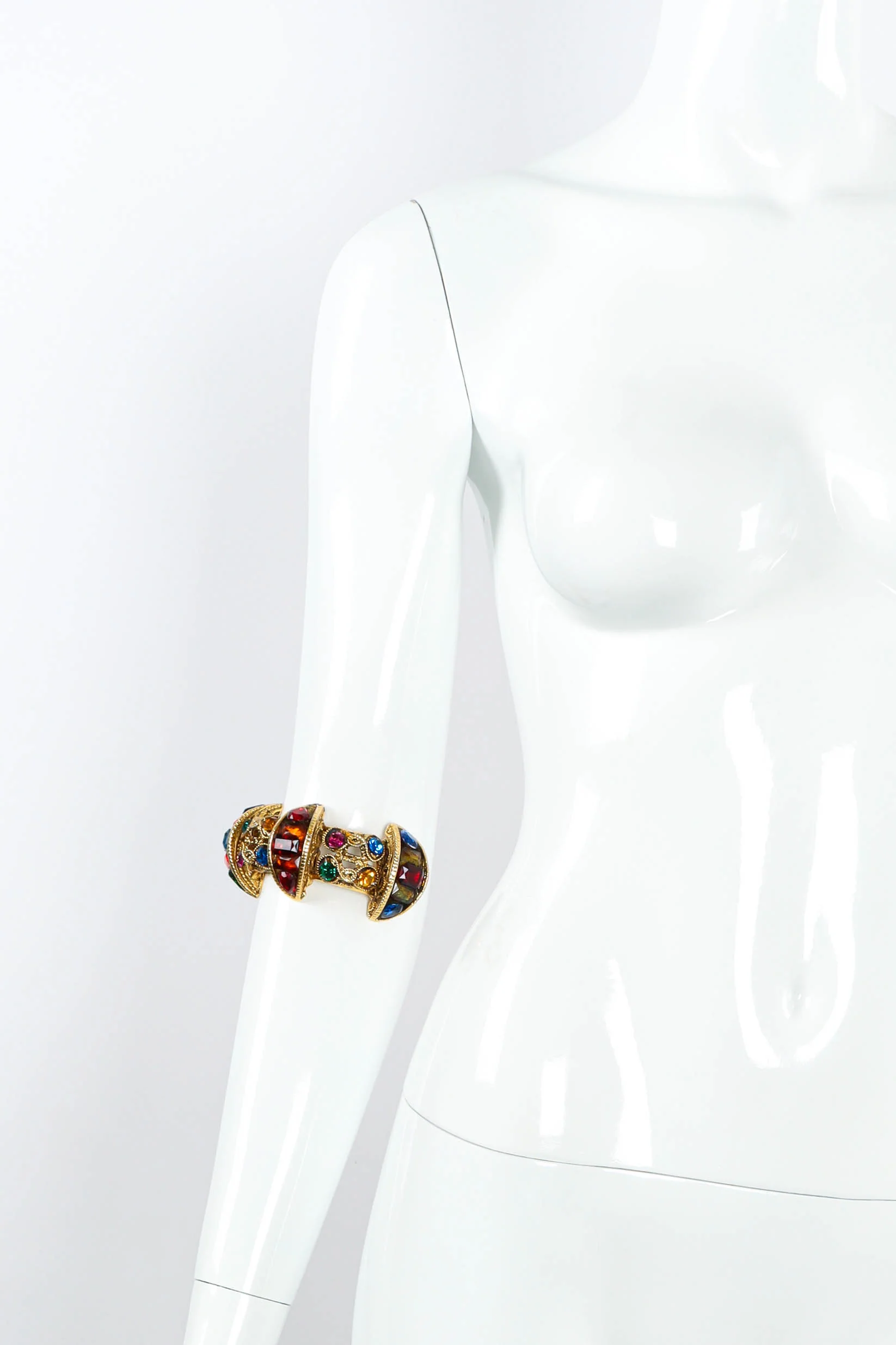 Chunky Jeweled Baroque Armband - Image 5
