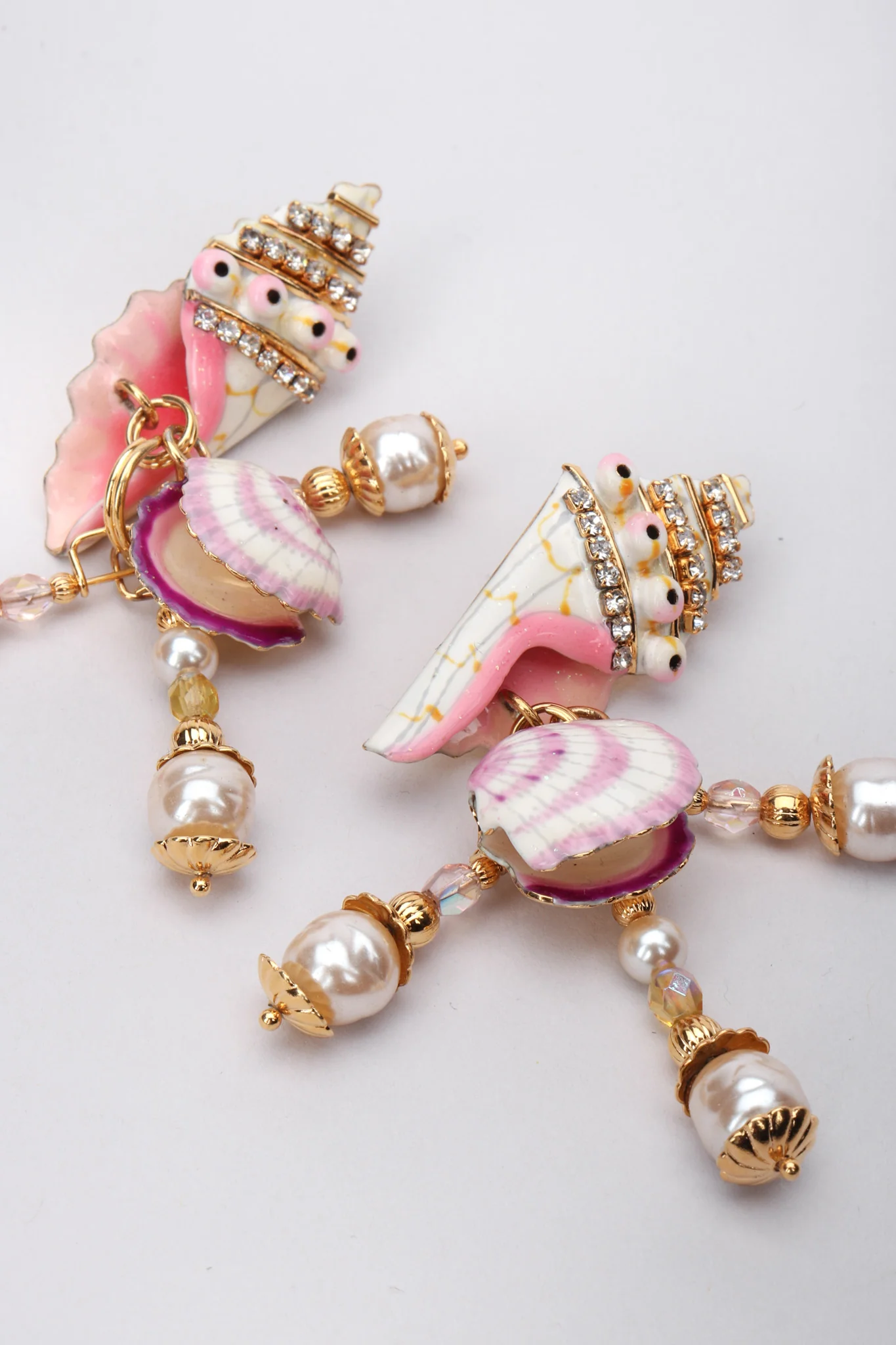 Clamdigger Shelll Earrings - Image 4