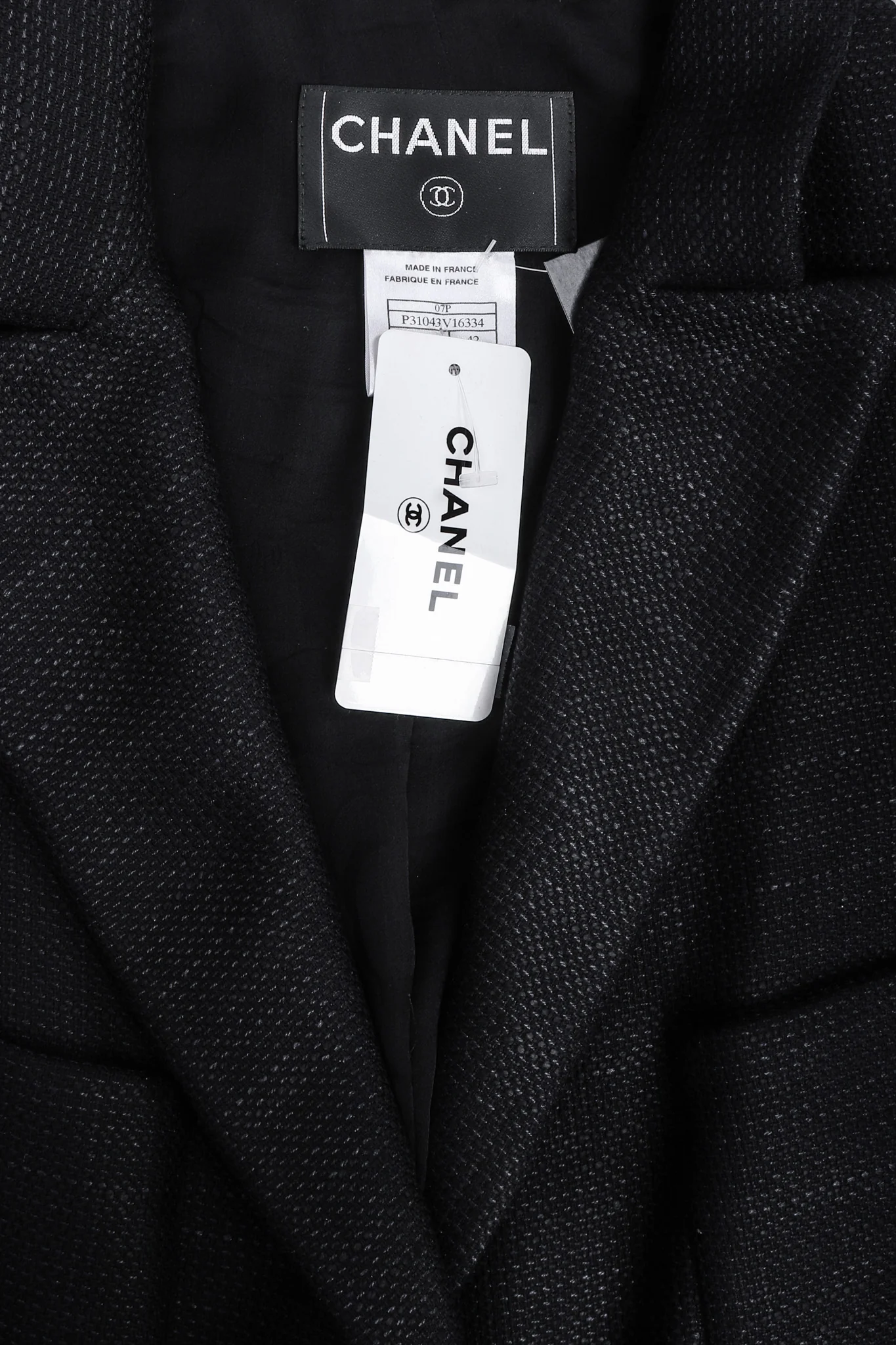 Classic Suit Jacket - Image 17